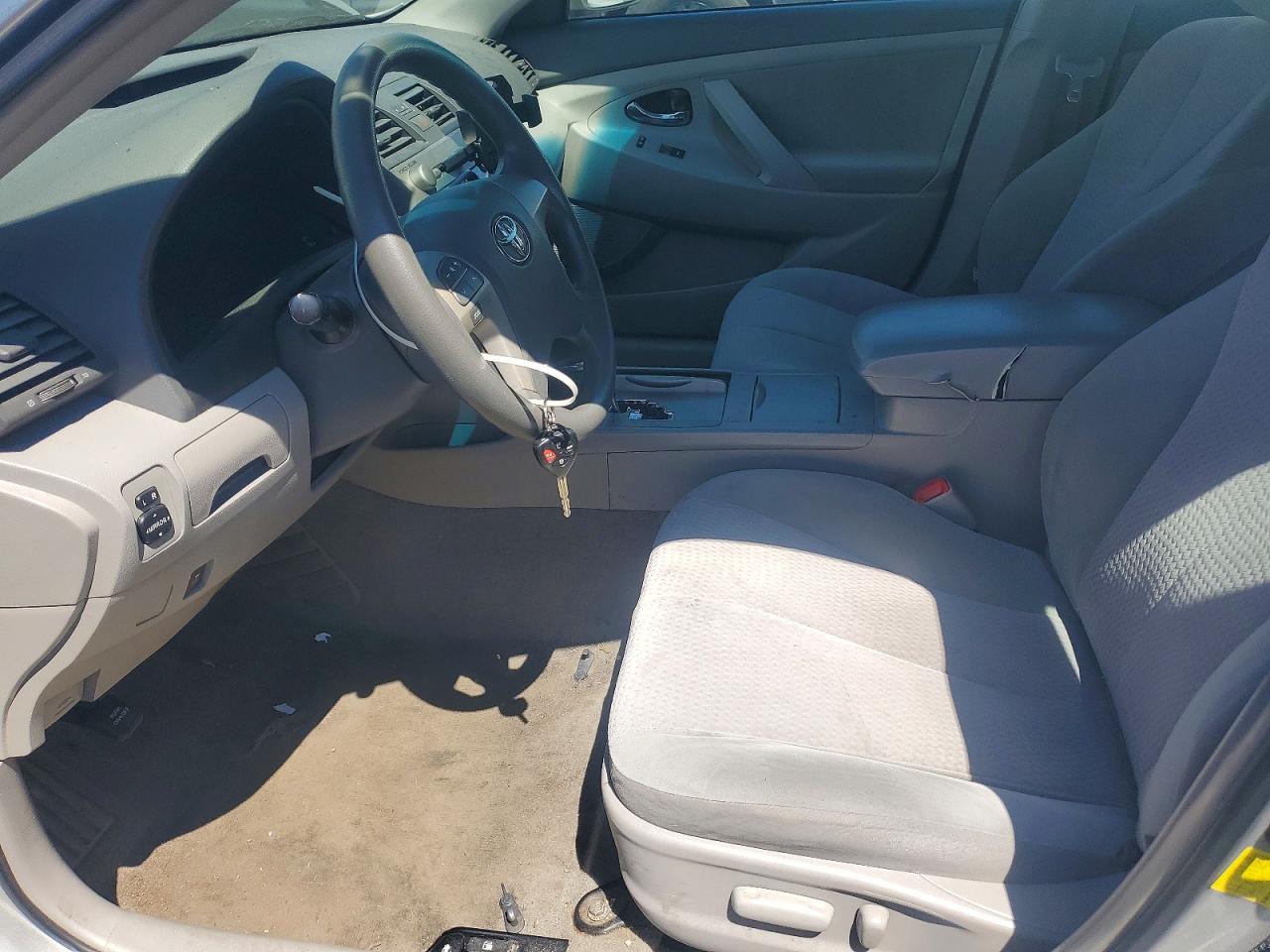 2011 Toyota Camry Le Gray vin: 4T4BF3EK2BR208123