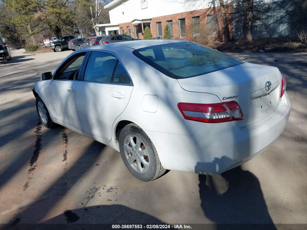 2011 Toyota Camry Le White vin: 4T4BF3EK2BR208493