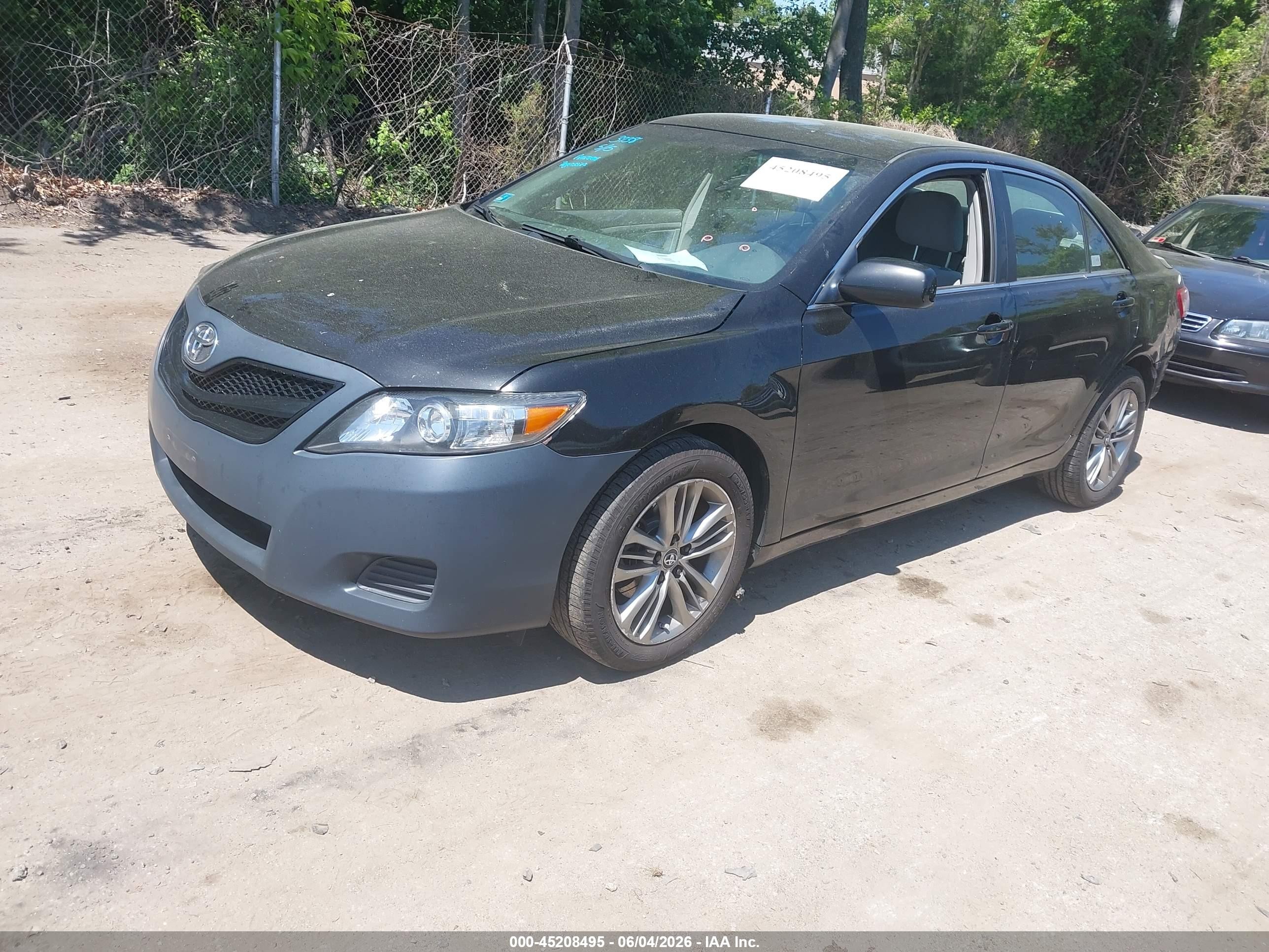 2011 Toyota Camry   Черный vin: 4T4BF3EK2BR209871