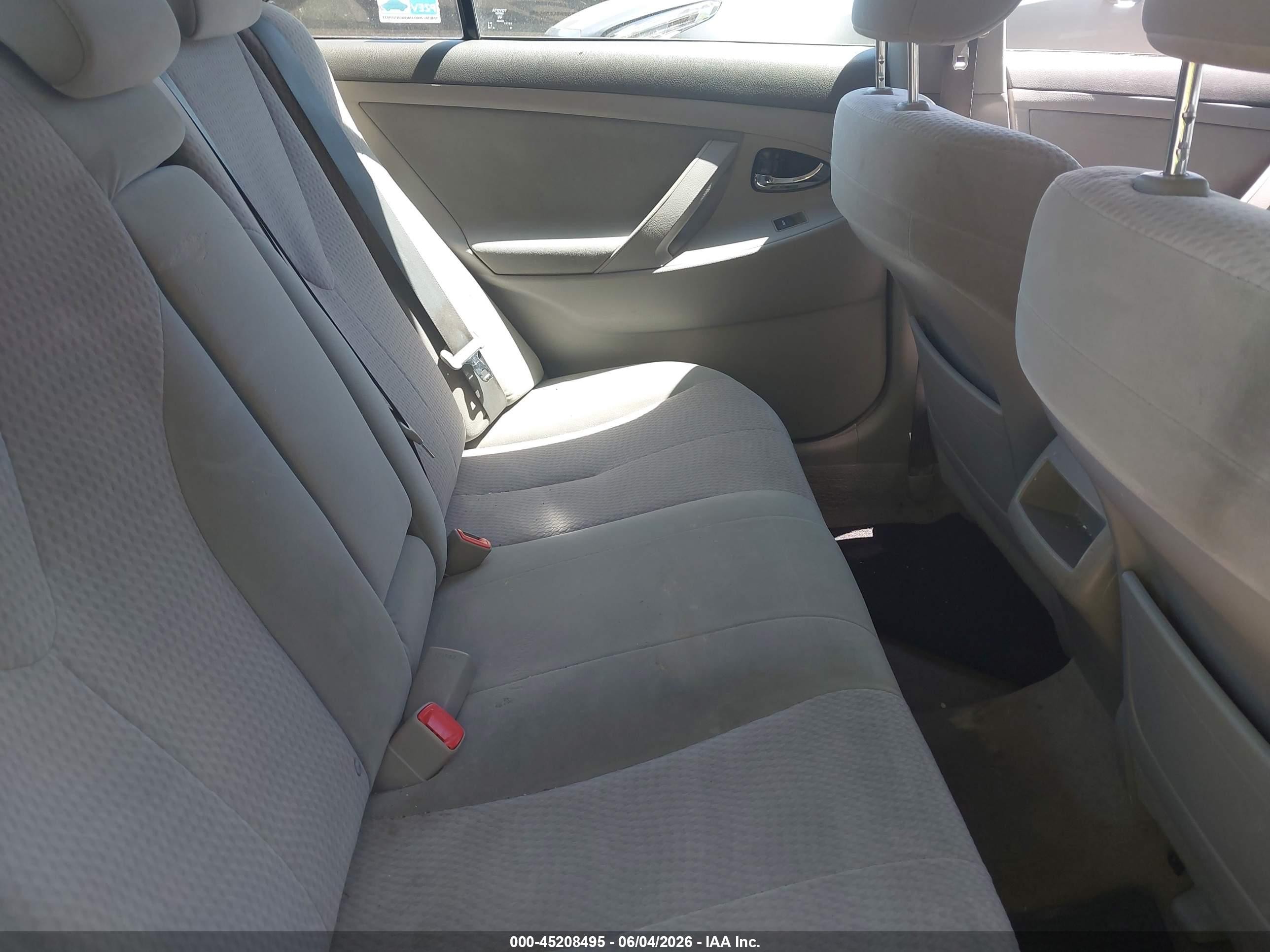 2011 Toyota Camry   Черный vin: 4T4BF3EK2BR209871