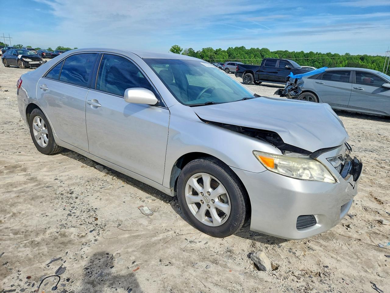 2011 Toyota Camry Le Silver vin: 4T4BF3EK2BR216559