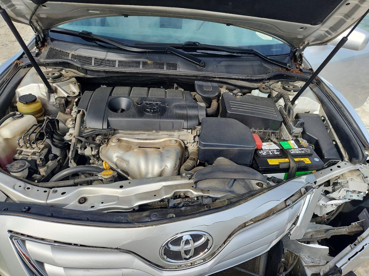 2011 Toyota Camry Le Silver vin: 4T4BF3EK2BR216559
