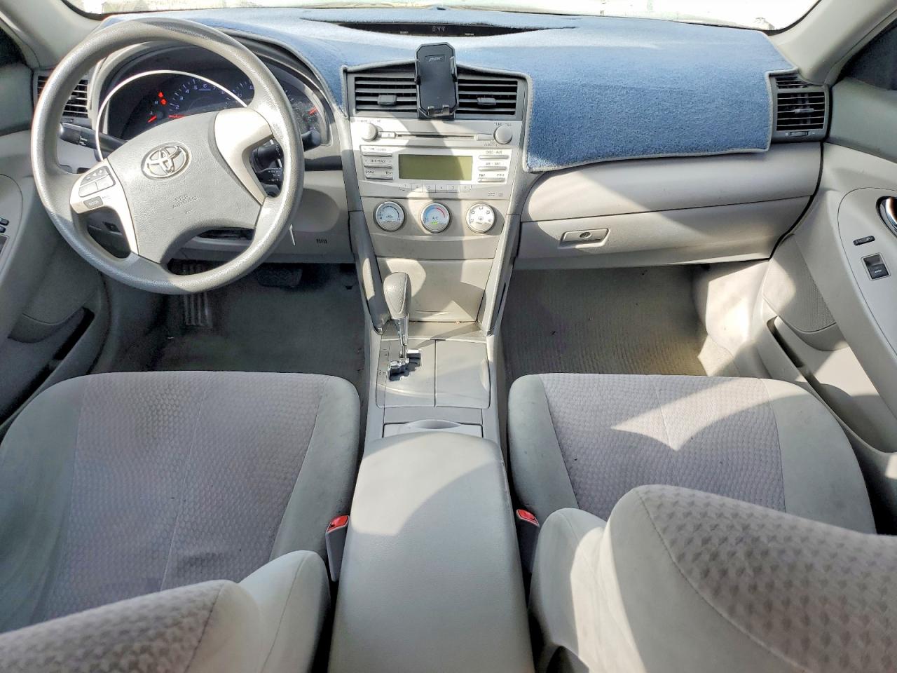 2011 Toyota Camry Le Silver vin: 4T4BF3EK2BR217887