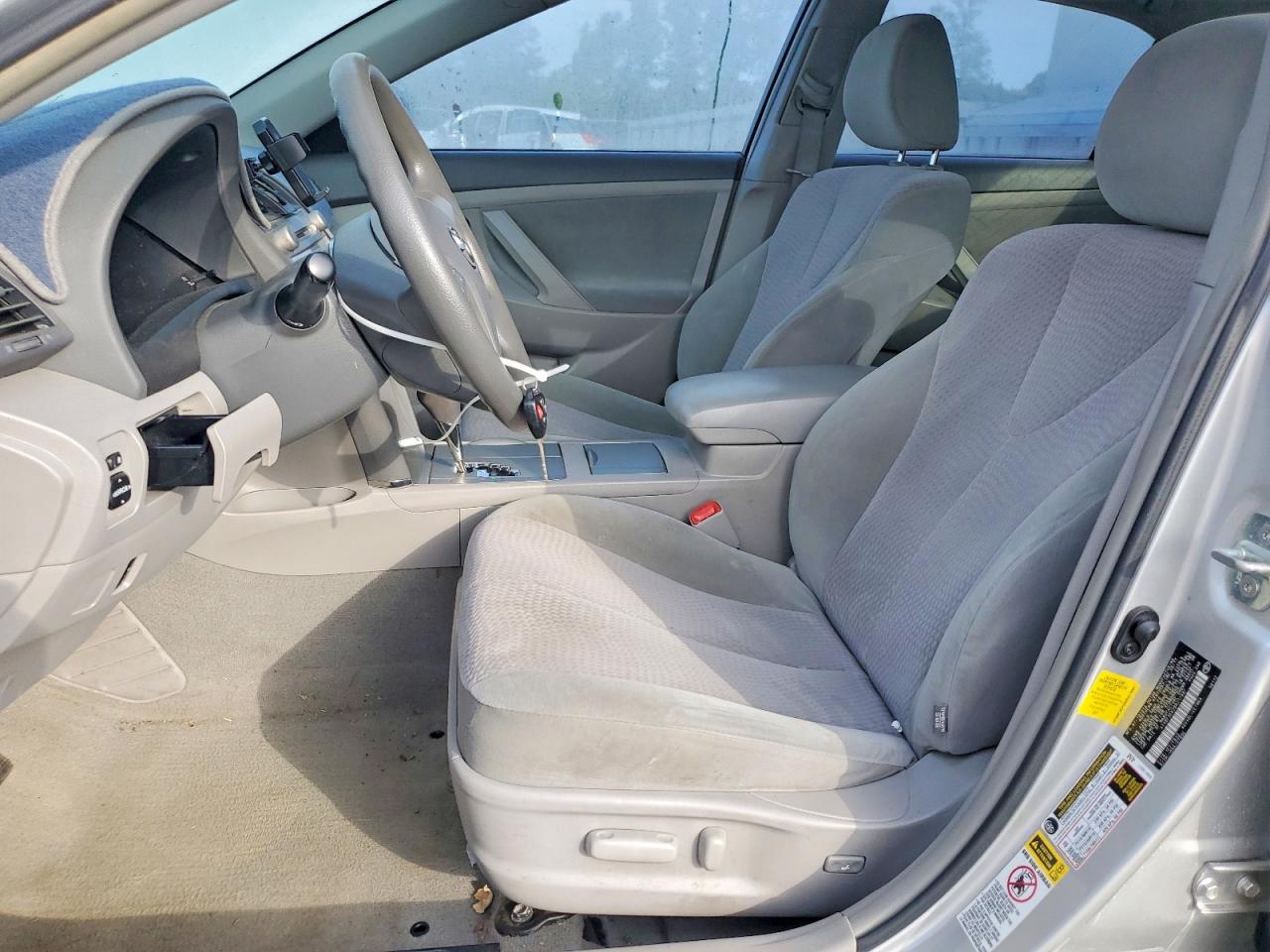 2011 Toyota Camry Le Silver vin: 4T4BF3EK2BR217887