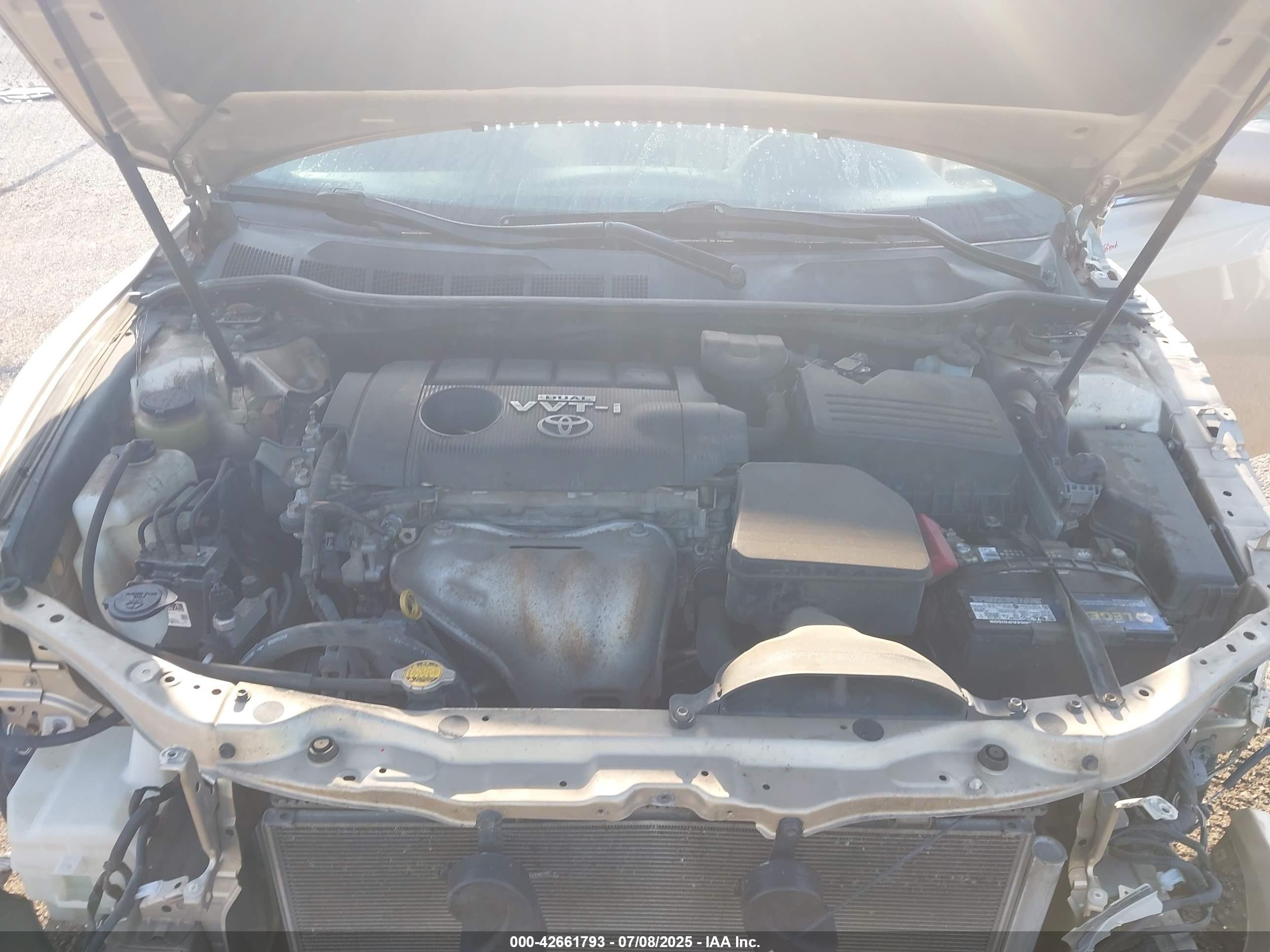 2010 Toyota Camry Xle Gold vin: 4T4BF3EK3AR004218