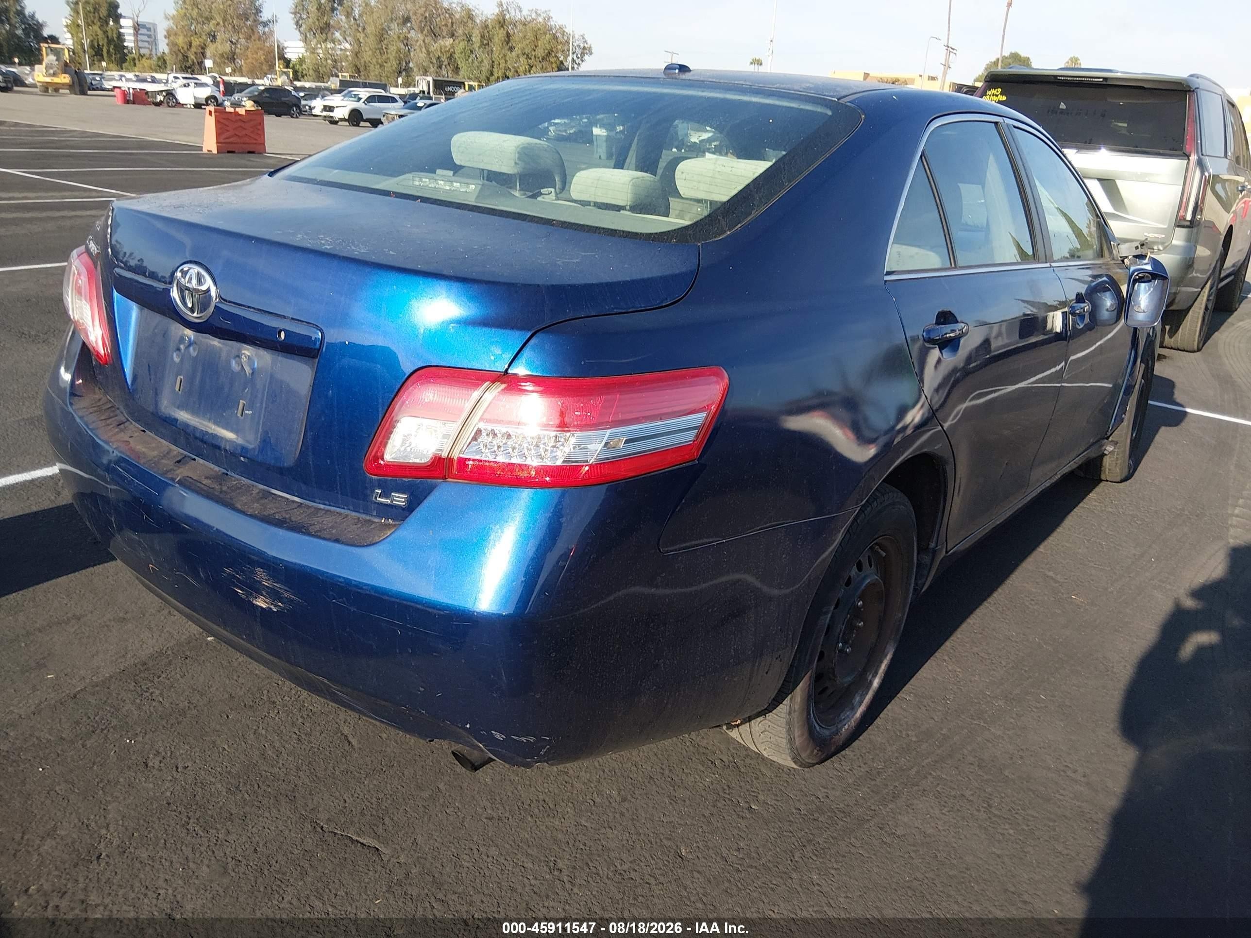 2010 Toyota Camry Le Blue vin: 4T4BF3EK3AR005045