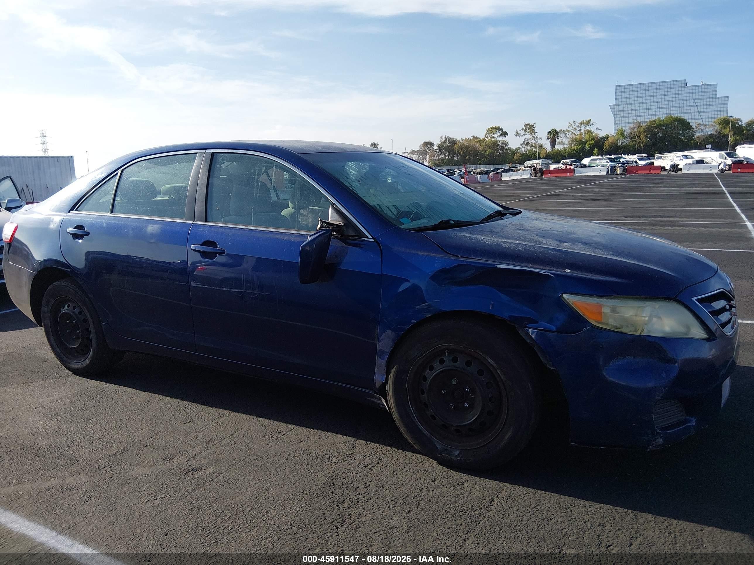 2010 Toyota Camry Le Blue vin: 4T4BF3EK3AR005045