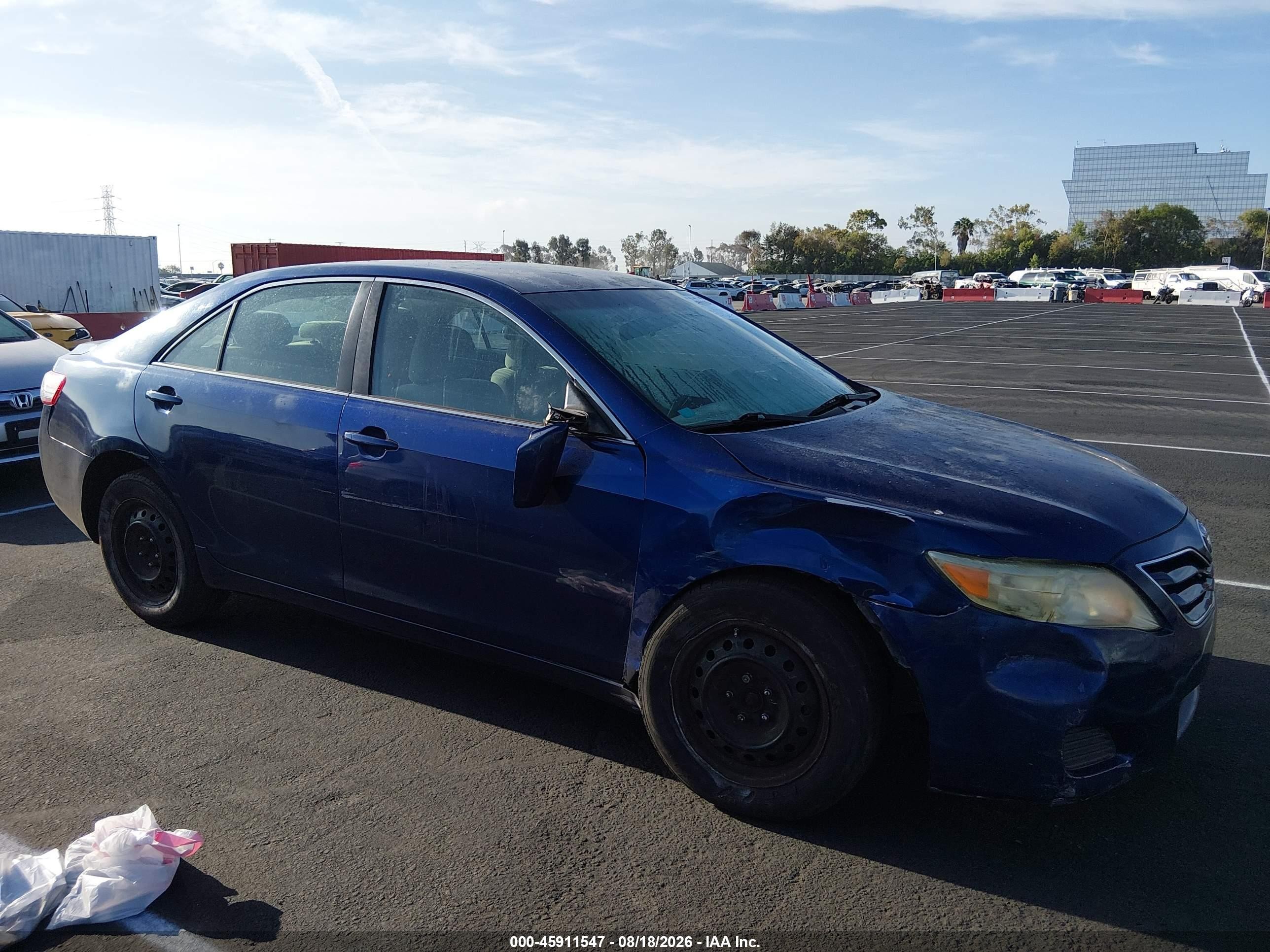 2010 Toyota Camry Le Blue vin: 4T4BF3EK3AR005045