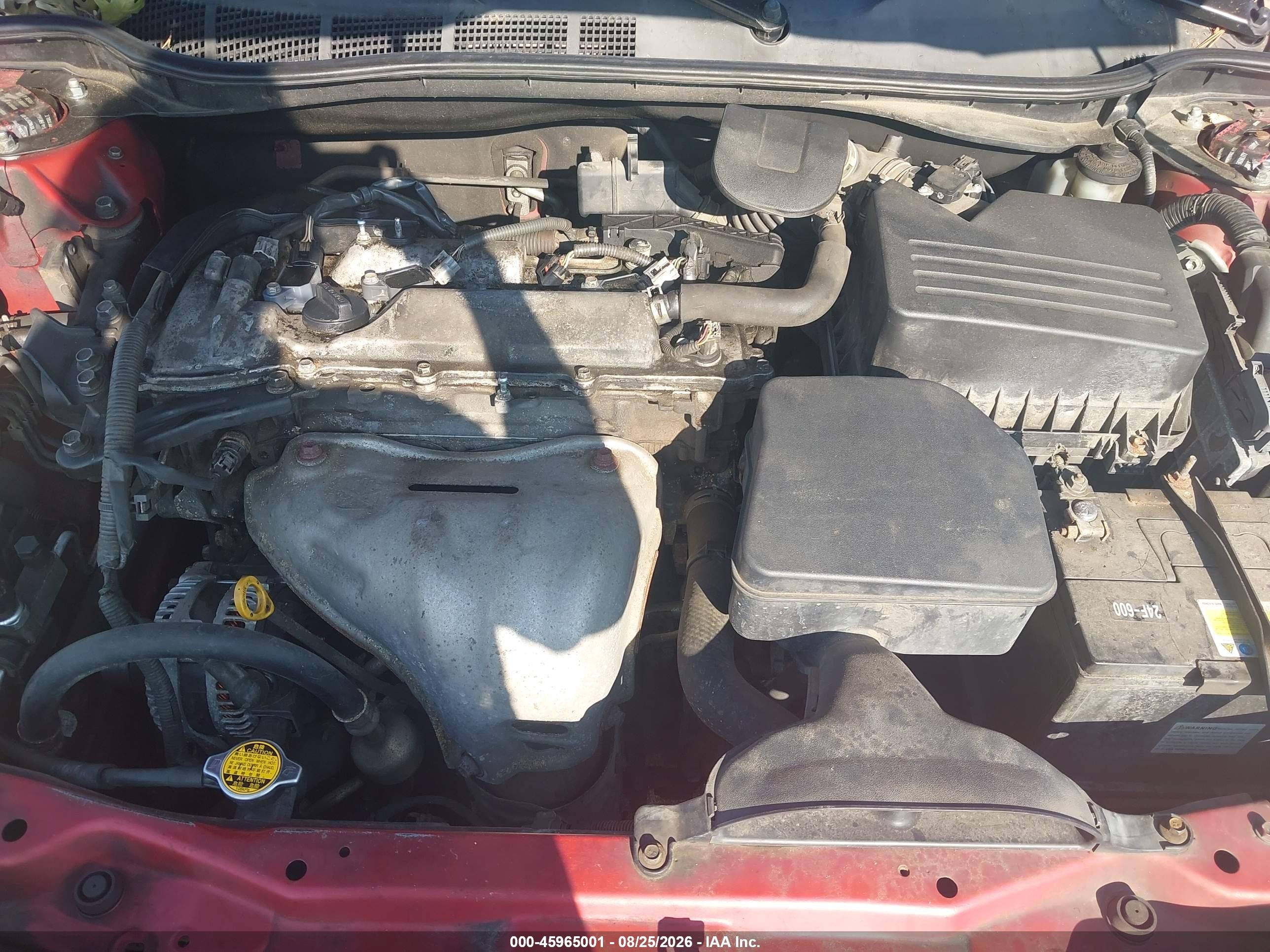 2010 Toyota Camry Le Red vin: 4T4BF3EK3AR033587