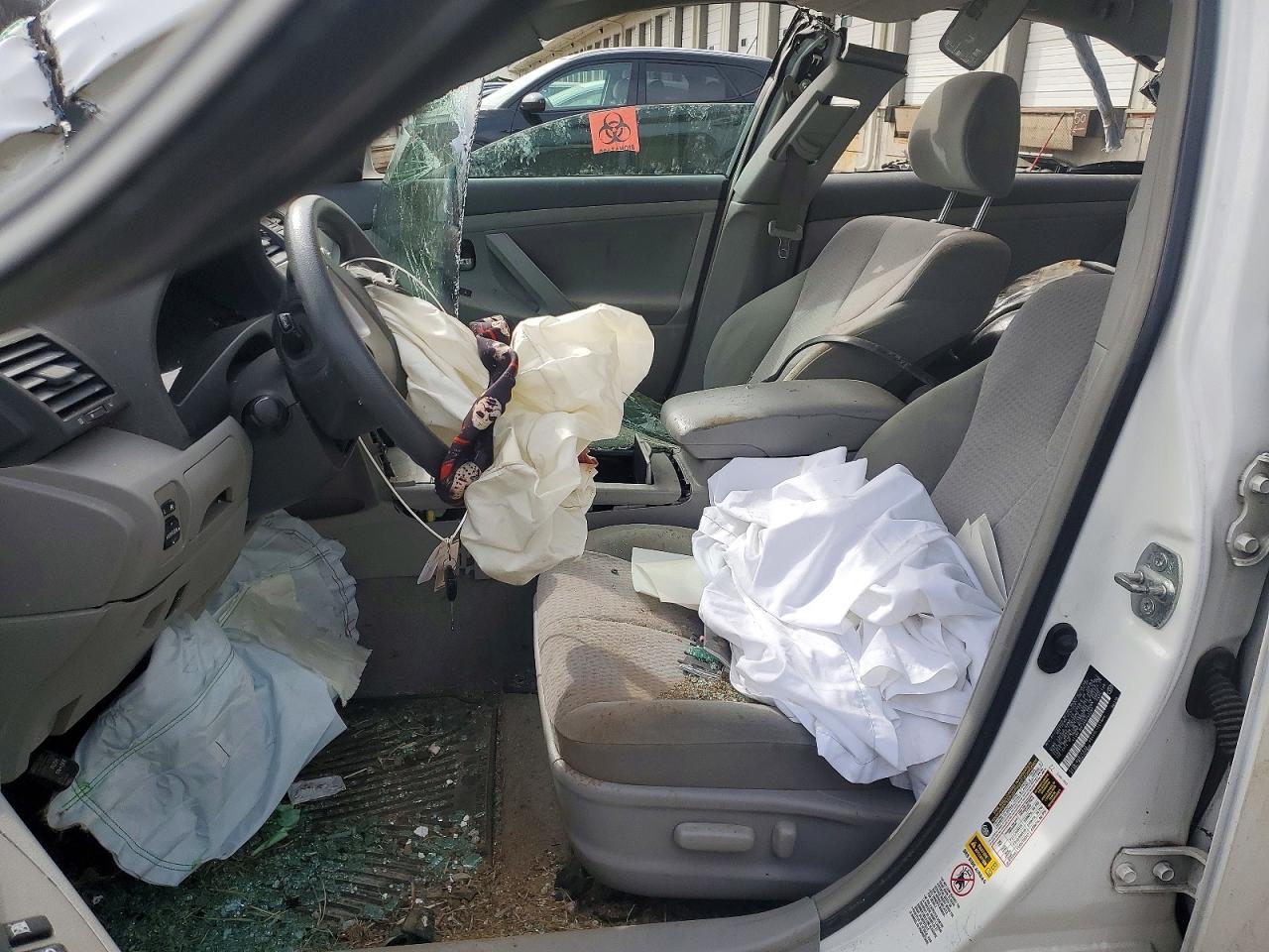 2010 Toyota Camry Le White vin: 4T4BF3EK3AR042287