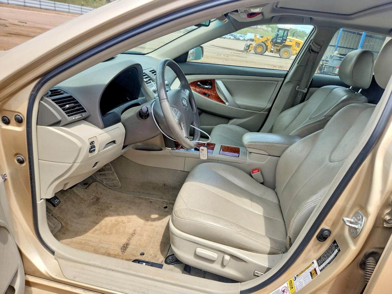 2010 Toyota Camry Tan vin: 4T4BF3EK3AR047067