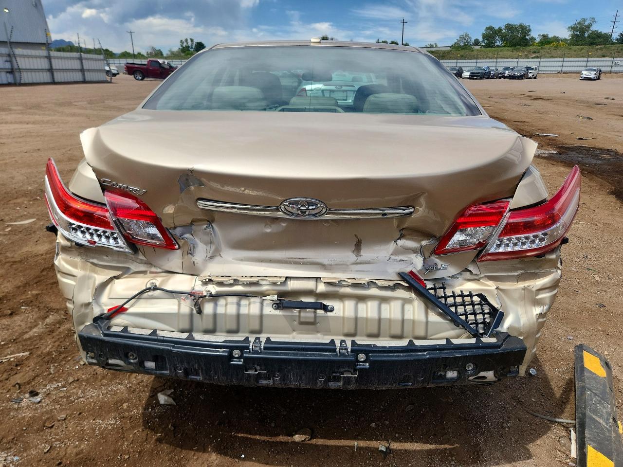 2010 Toyota Camry Tan vin: 4T4BF3EK3AR047067
