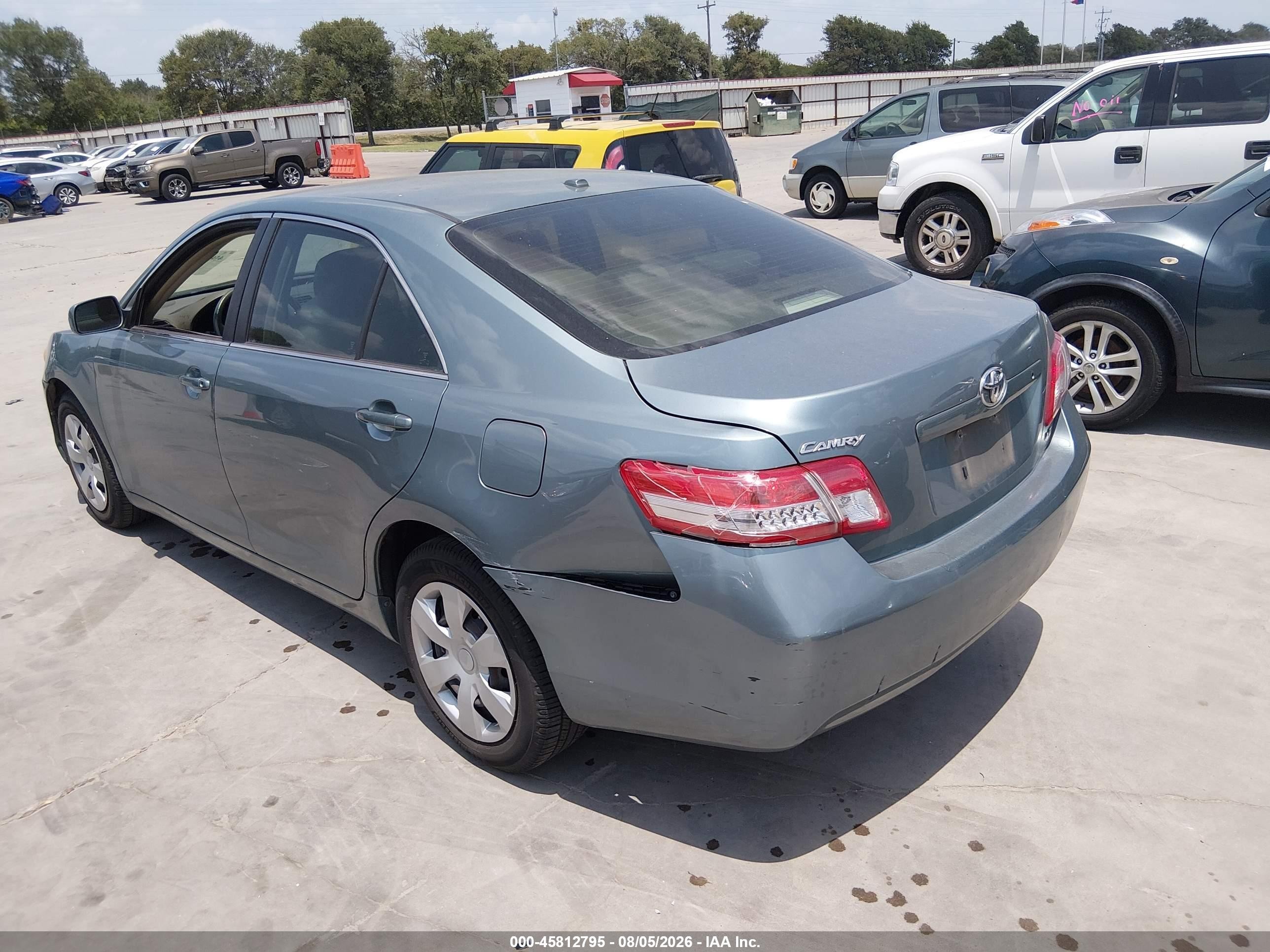 2010 Toyota Camry Le Бирюзовый vin: 4T4BF3EK3AR050891