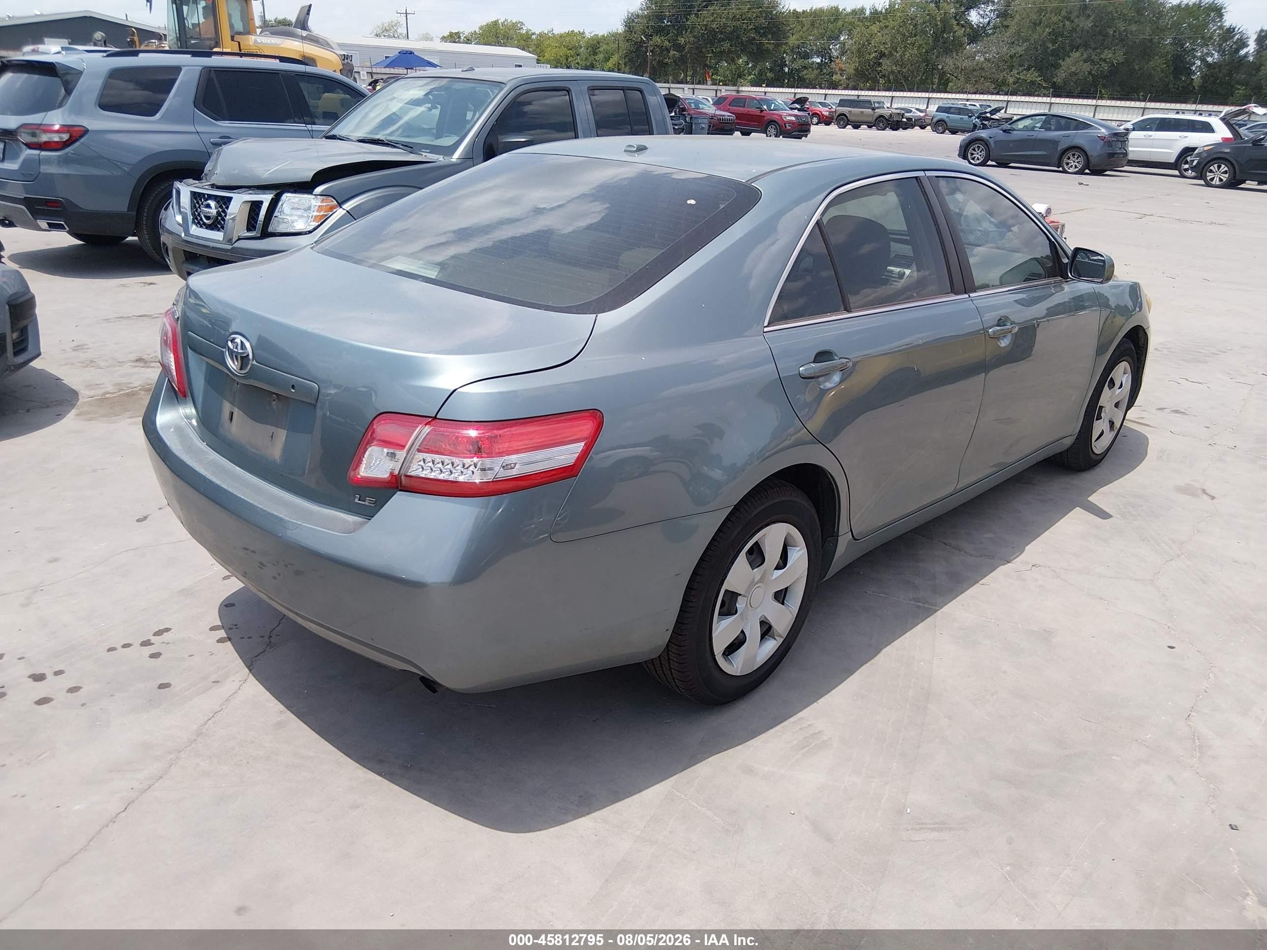2010 Toyota Camry Le Бирюзовый vin: 4T4BF3EK3AR050891