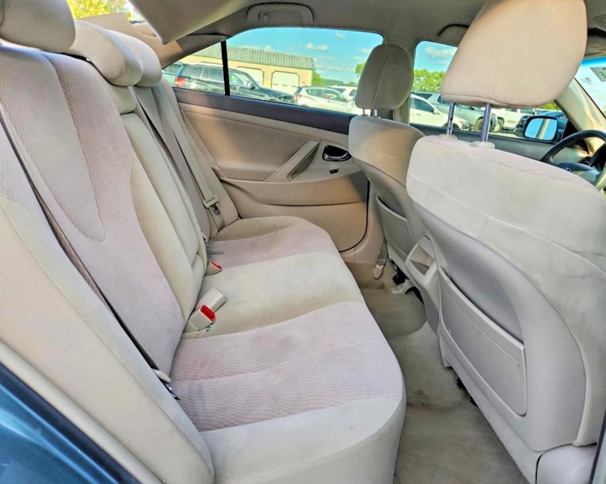 2010 Toyota Camry Le Teal vin: 4T4BF3EK3AR055119
