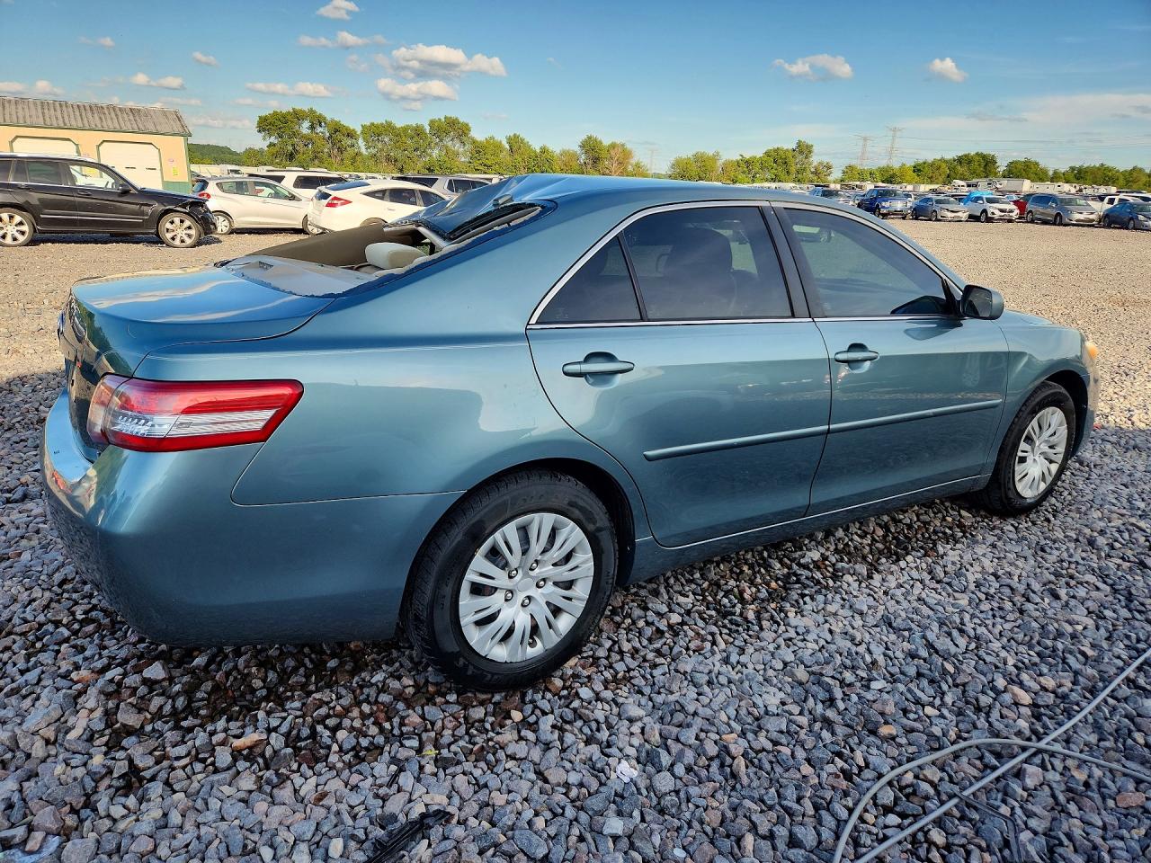 2010 Toyota Camry Le Teal vin: 4T4BF3EK3AR055119