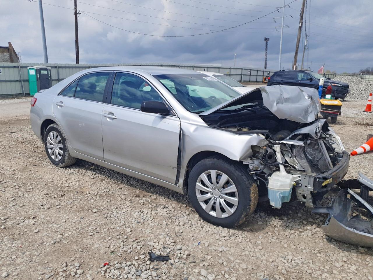 2010 Toyota Camry Le Silver vin: 4T4BF3EK3AR067139
