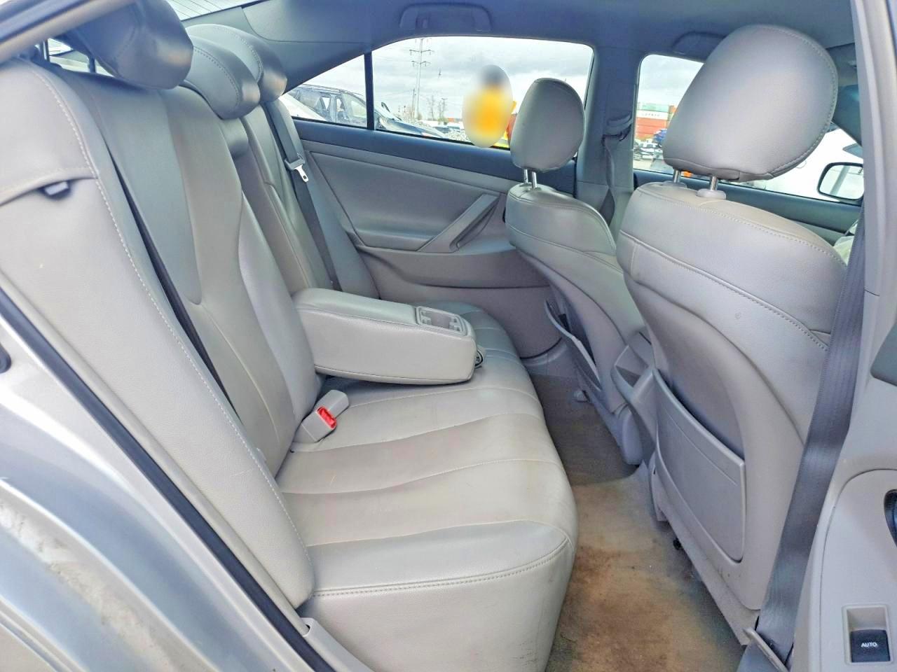 2010 Toyota Camry Le Silver vin: 4T4BF3EK3AR067139