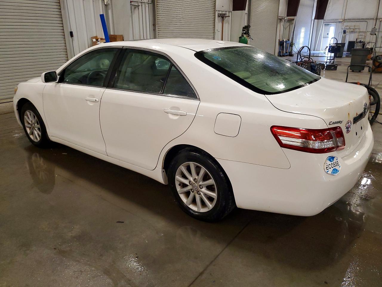 2010 Toyota Camry Xle White vin: 4T4BF3EK3AR075127