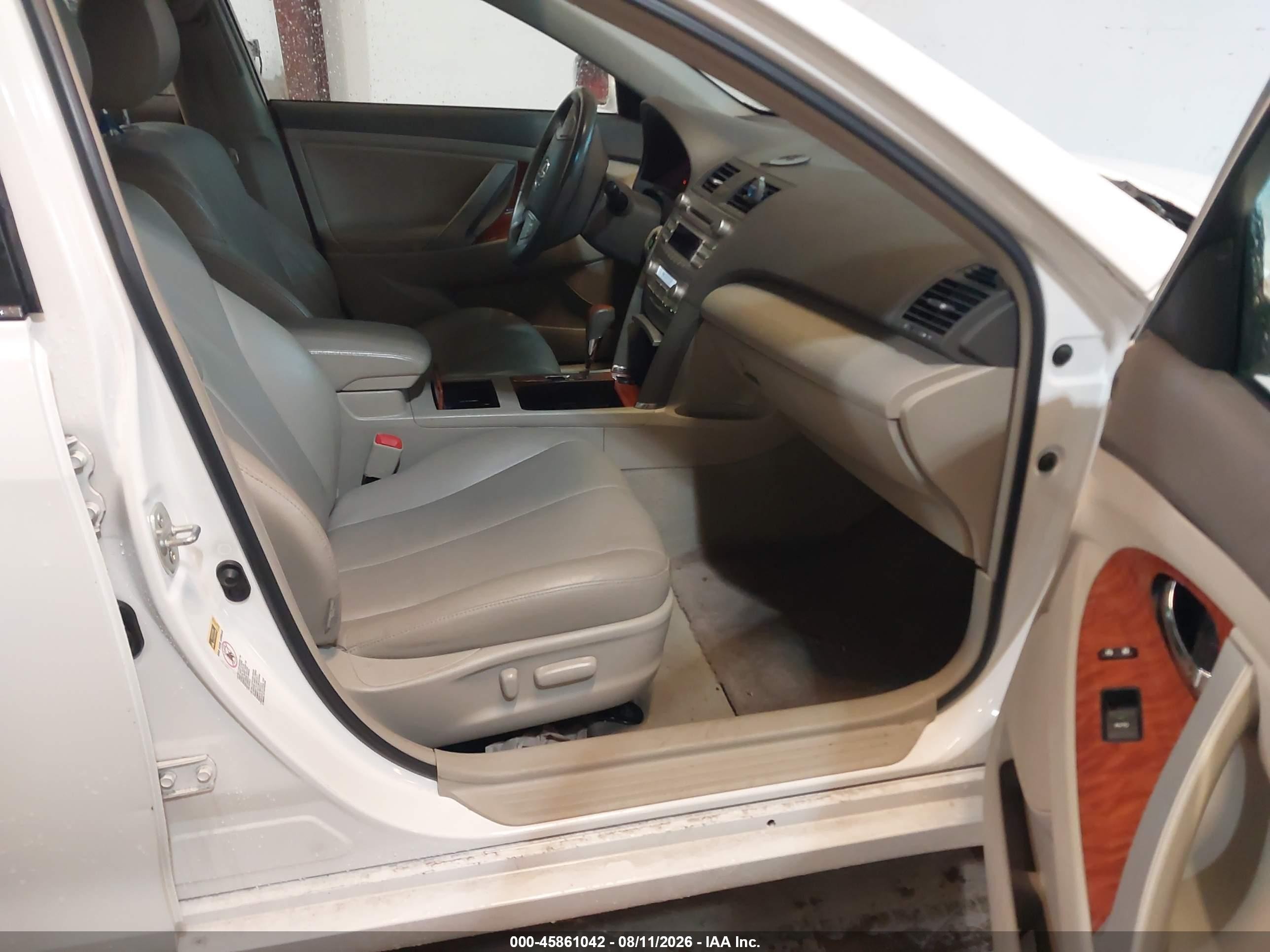 2010 Toyota Camry Xle Белый vin: 4T4BF3EK3AR076486