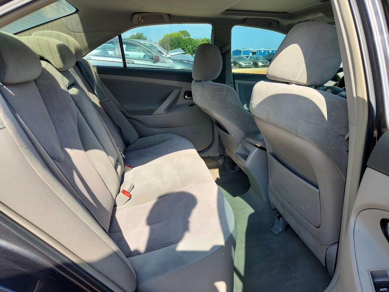 2010 Toyota Camry Le Угольный vin: 4T4BF3EK3AR082093