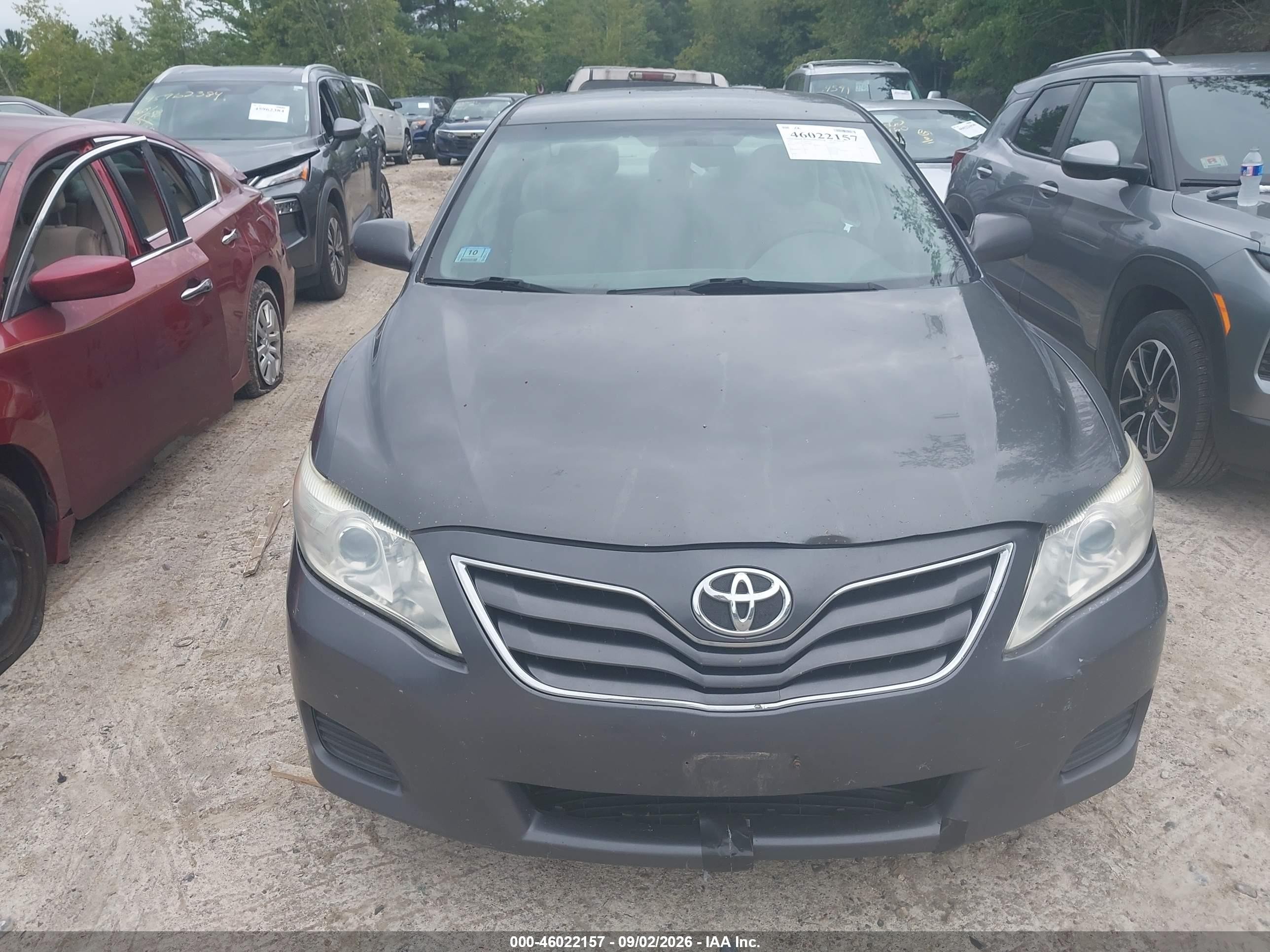 2011 Toyota Camry Le Gray vin: 4T4BF3EK3BR096867