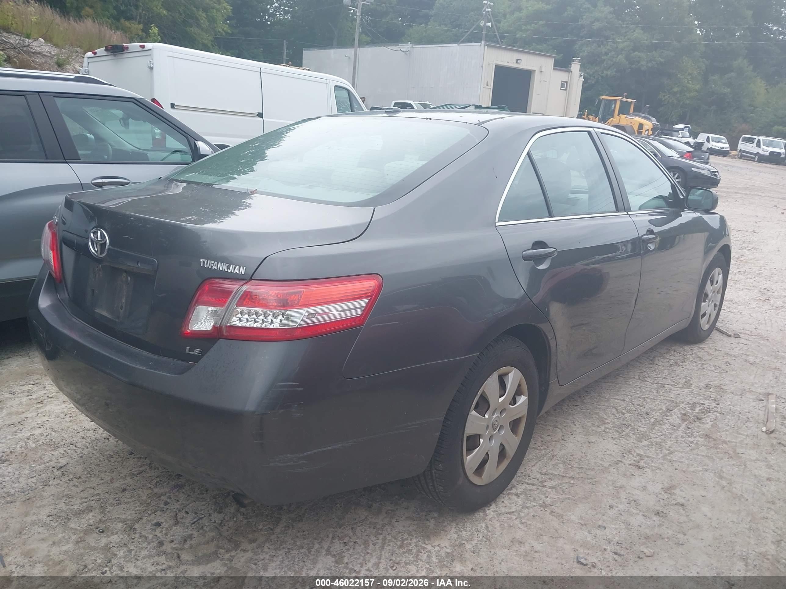 2011 Toyota Camry Le Gray vin: 4T4BF3EK3BR096867