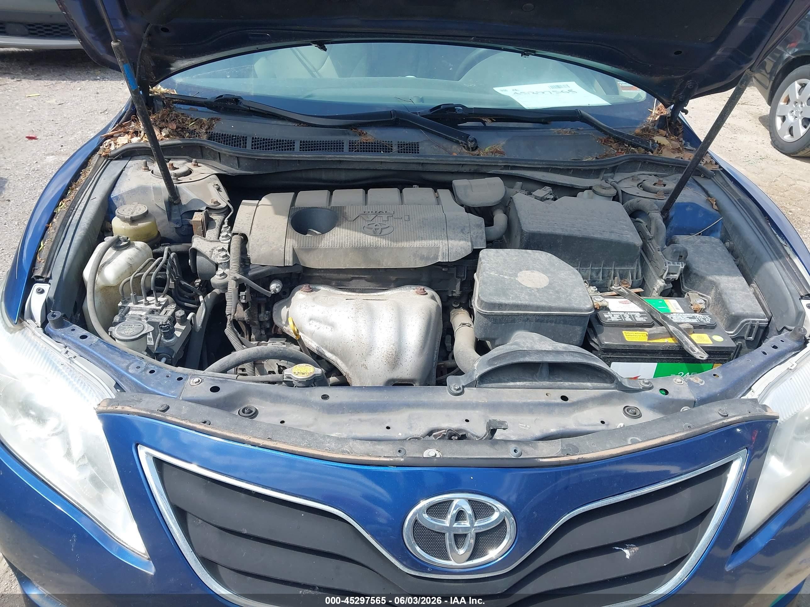 2011 Toyota Camry Le Blue vin: 4T4BF3EK3BR101467