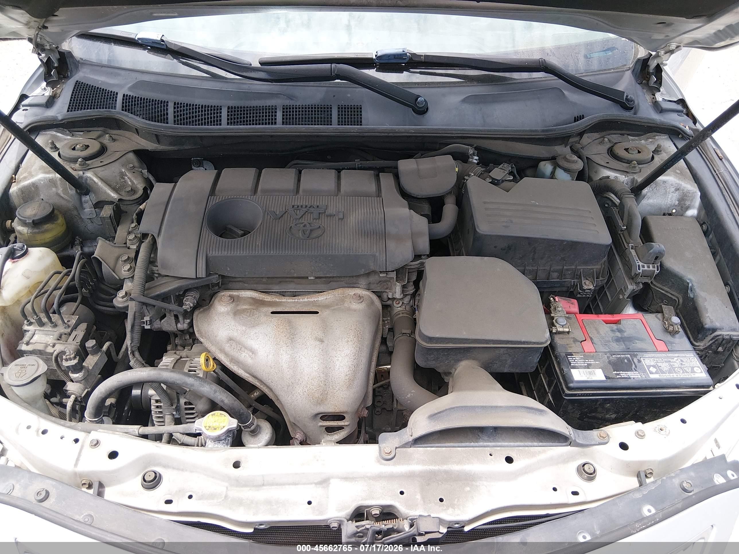 2011 Toyota Camry Le Серебряный vin: 4T4BF3EK3BR104174