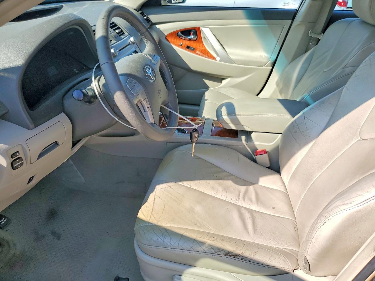 2011 Toyota Camry Xle Tan vin: 4T4BF3EK3BR109486