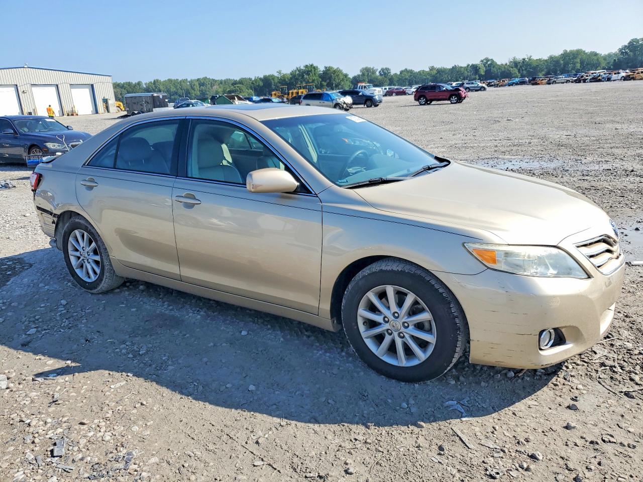 2011 Toyota Camry Xle Tan vin: 4T4BF3EK3BR109486