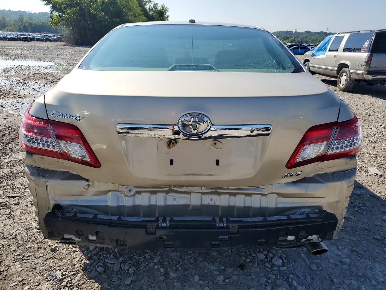 2011 Toyota Camry Xle Tan vin: 4T4BF3EK3BR109486