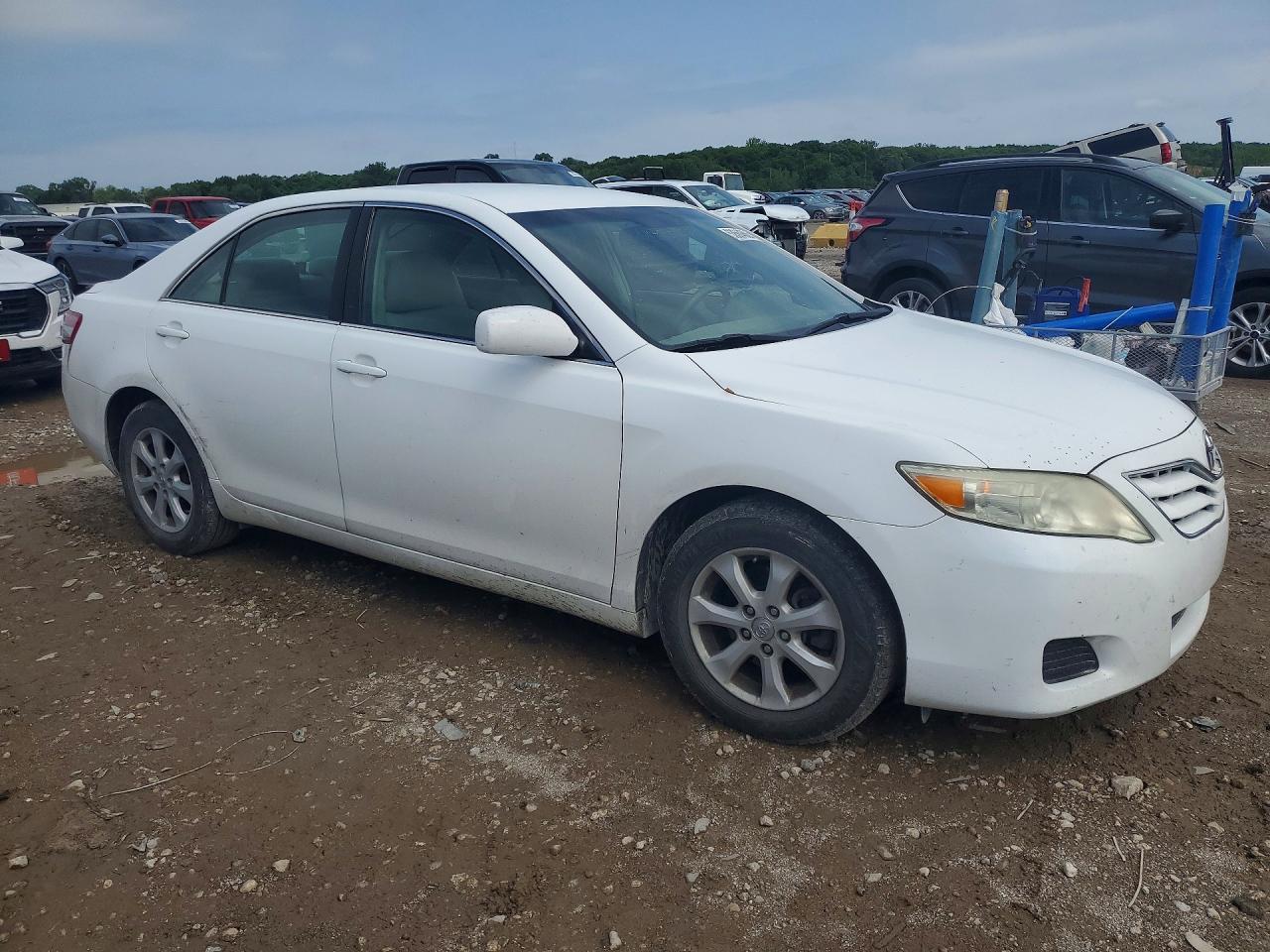 2011 Toyota Camry Le White vin: 4T4BF3EK3BR112419