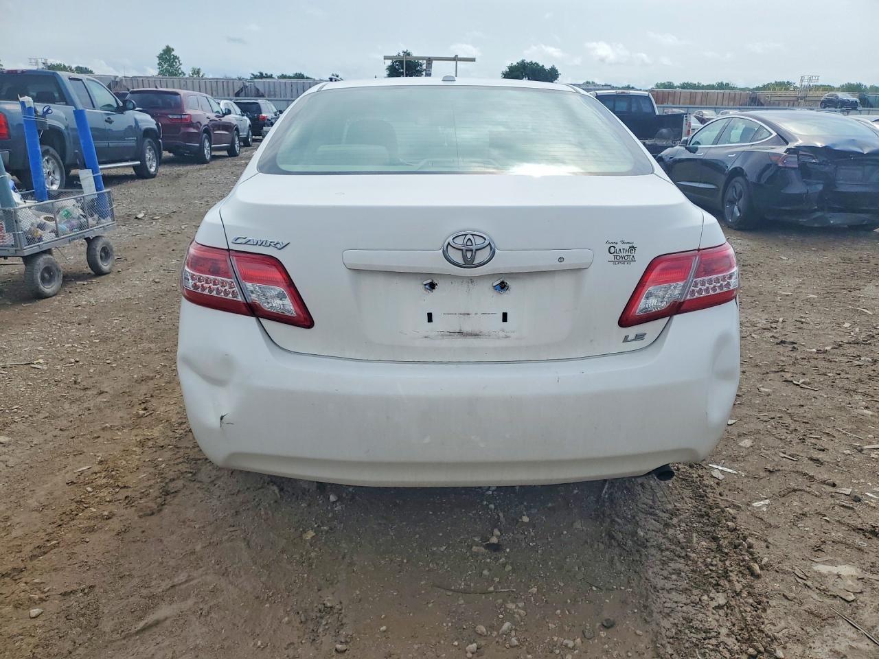 2011 Toyota Camry Le White vin: 4T4BF3EK3BR112419