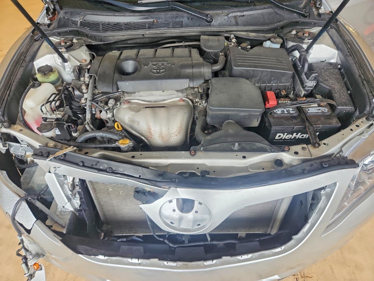 2011 Toyota Camry Le Silver vin: 4T4BF3EK3BR114039