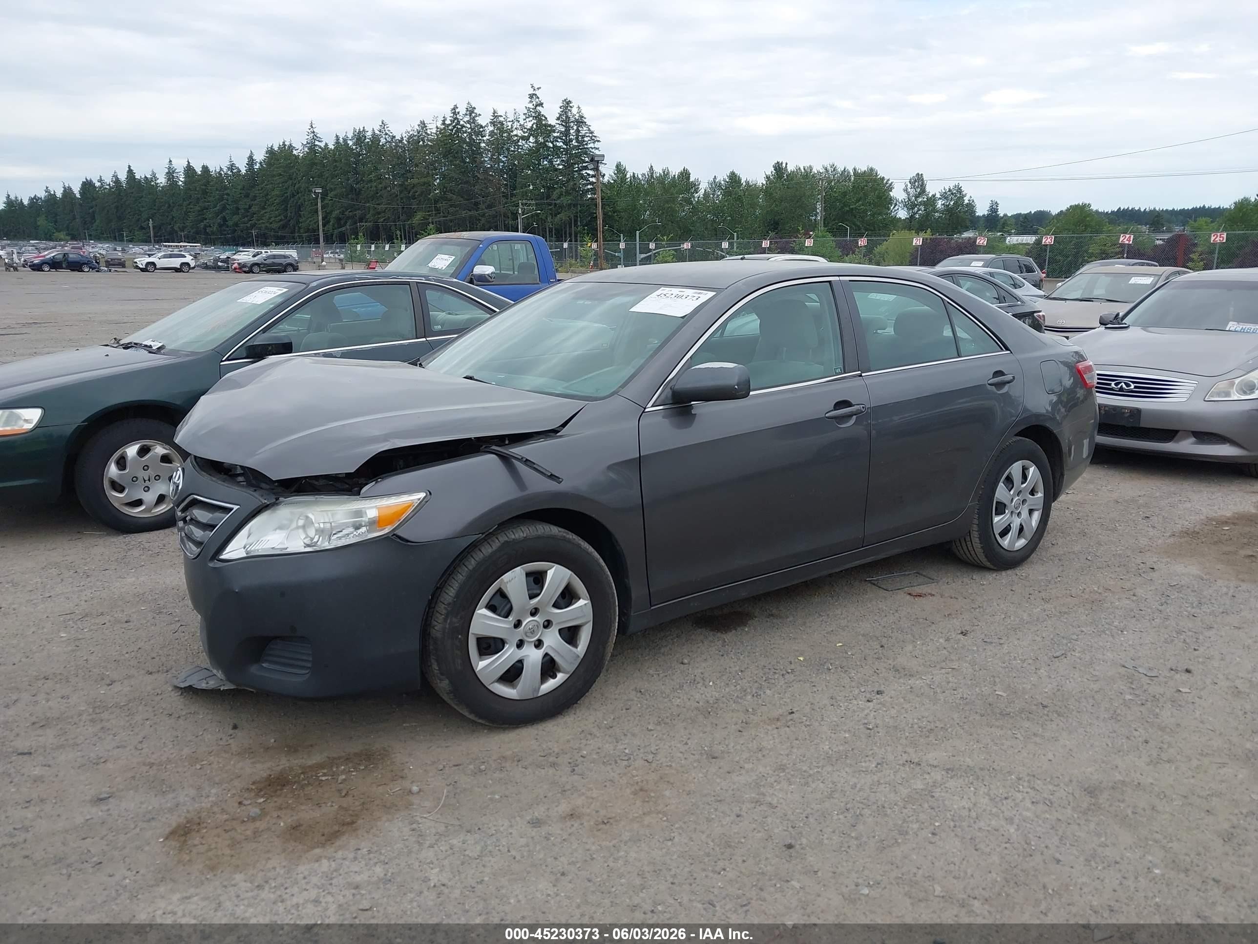 2011 Toyota Camry Le Серый vin: 4T4BF3EK3BR118205