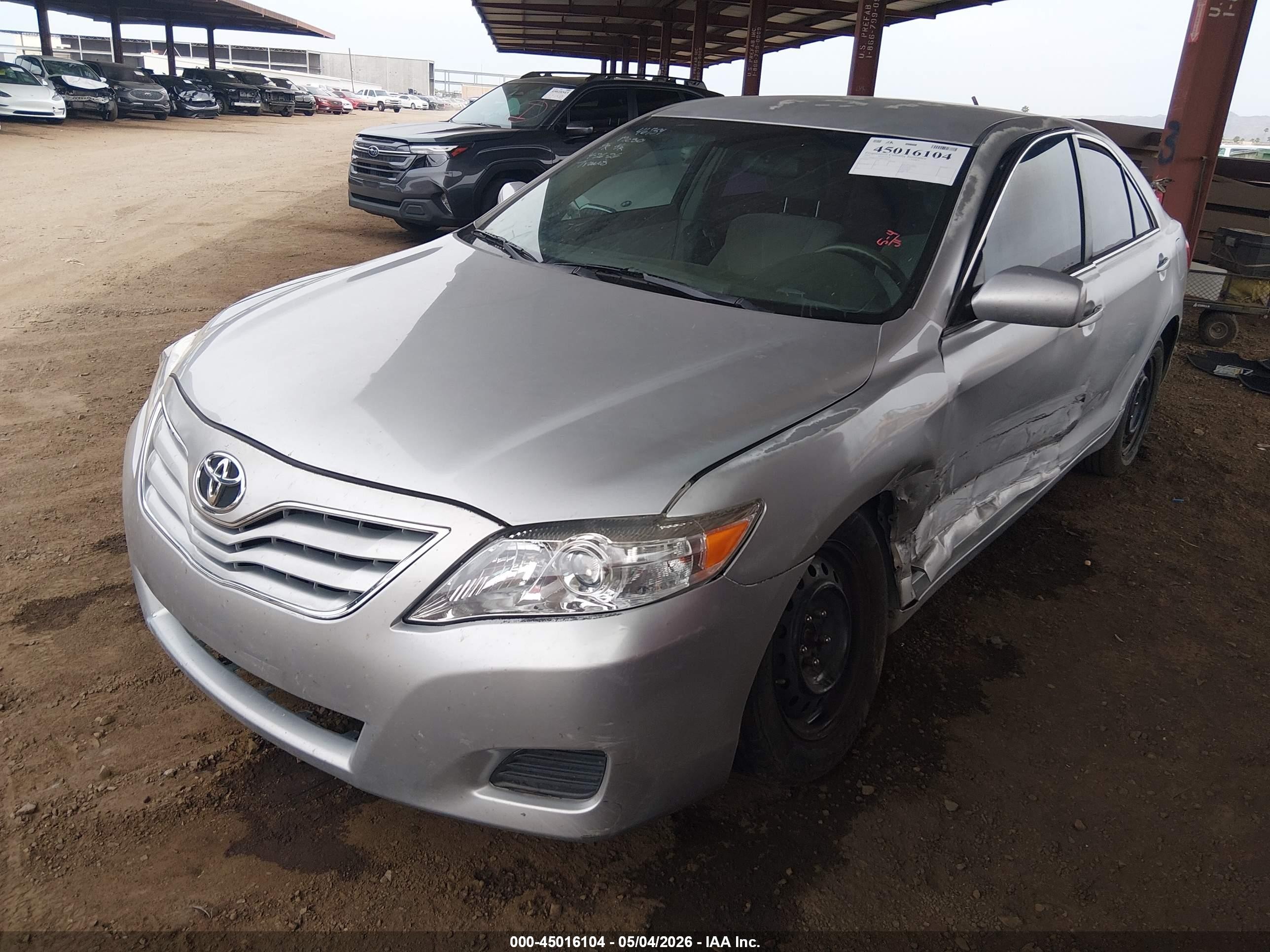 2011 Toyota Camry Le Silver vin: 4T4BF3EK3BR150653