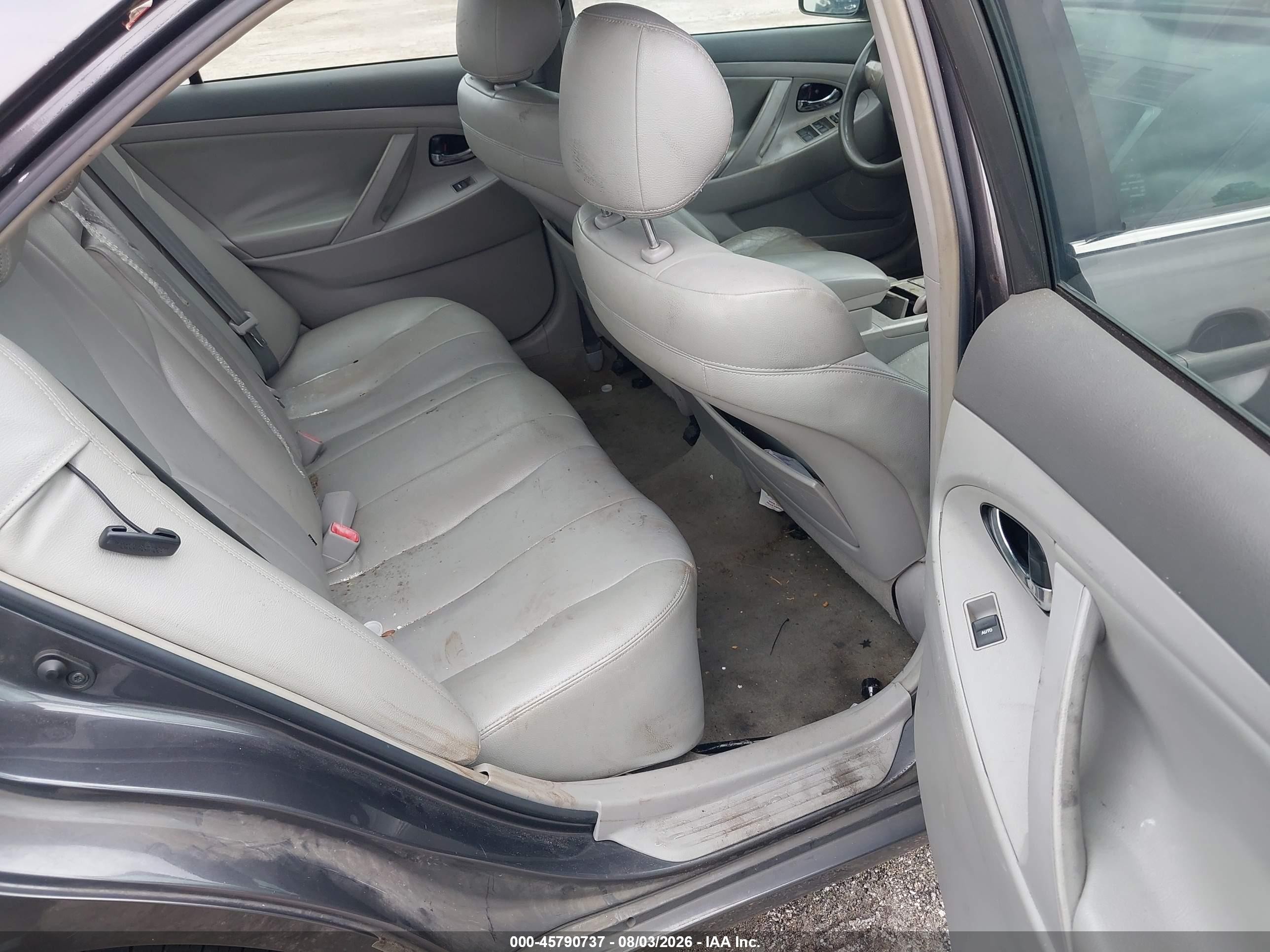 2011 Toyota Camry Le Black vin: 4T4BF3EK3BR177352