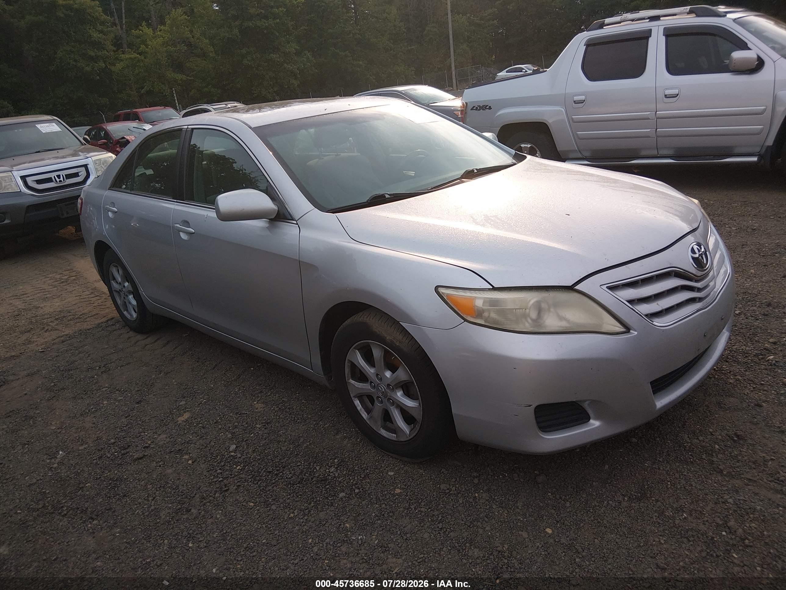 2011 Toyota Camry Le Silver vin: 4T4BF3EK3BR179960