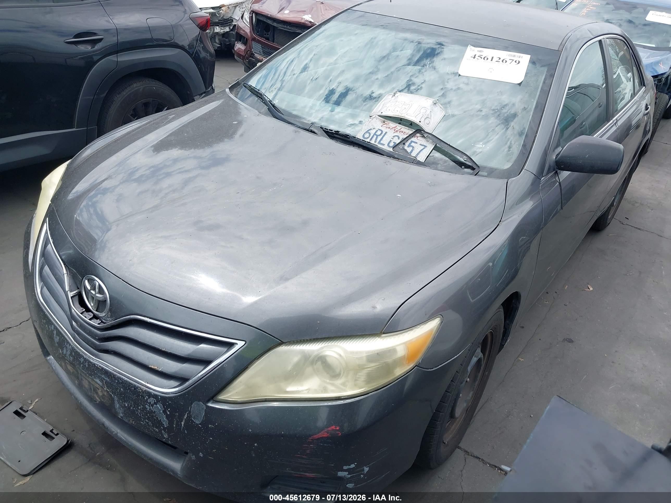 2011 Toyota Camry Le Gray vin: 4T4BF3EK3BR181224