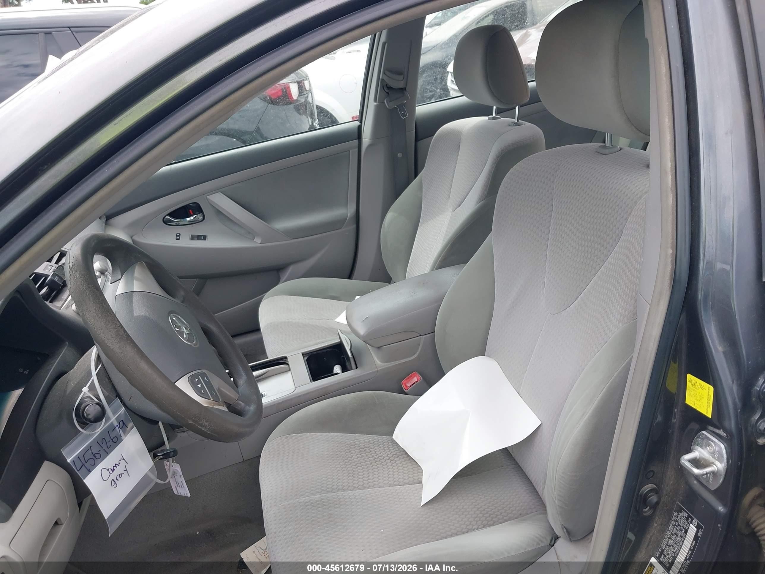 2011 Toyota Camry Le Gray vin: 4T4BF3EK3BR181224
