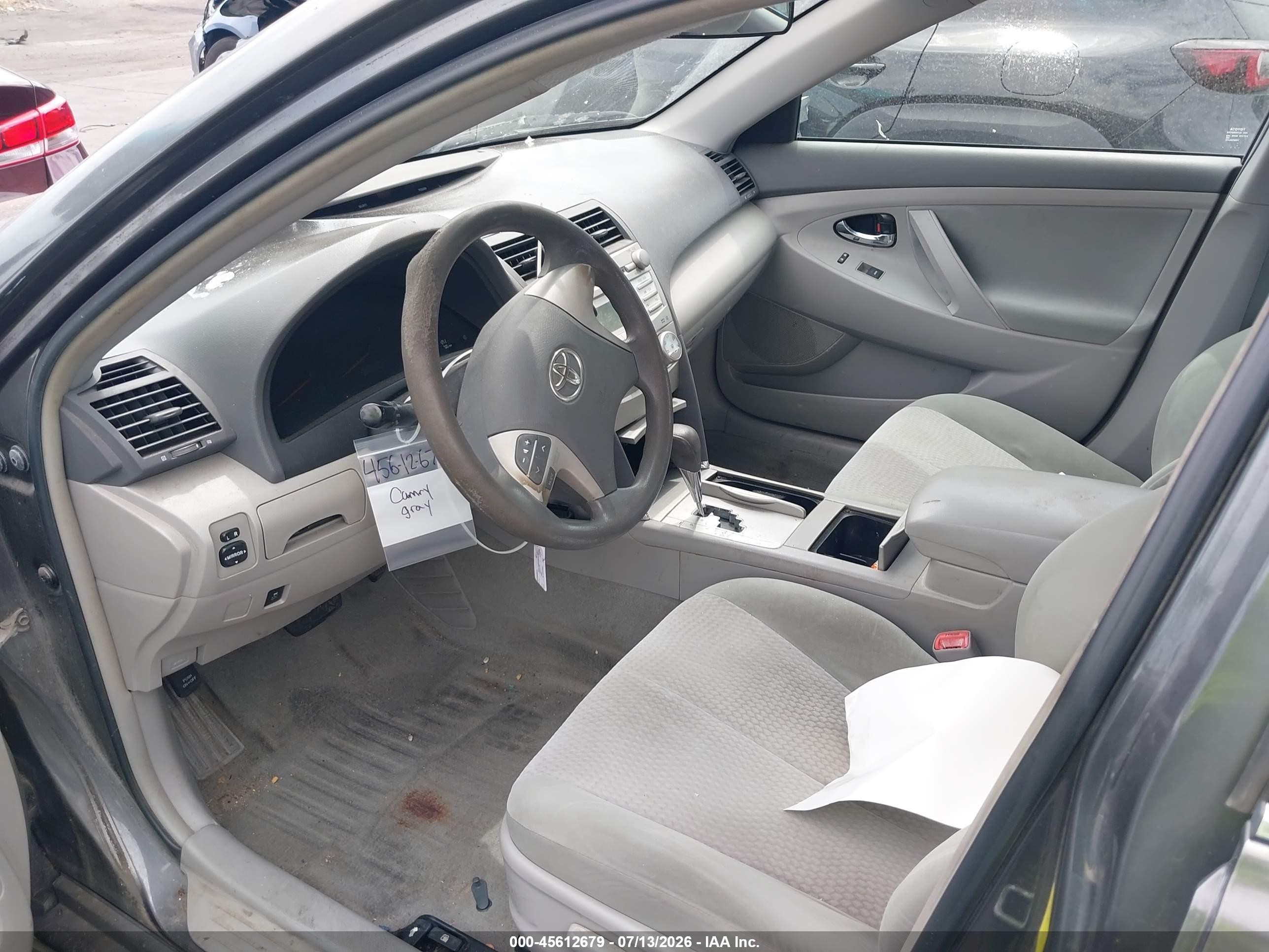 2011 Toyota Camry Le Gray vin: 4T4BF3EK3BR181224