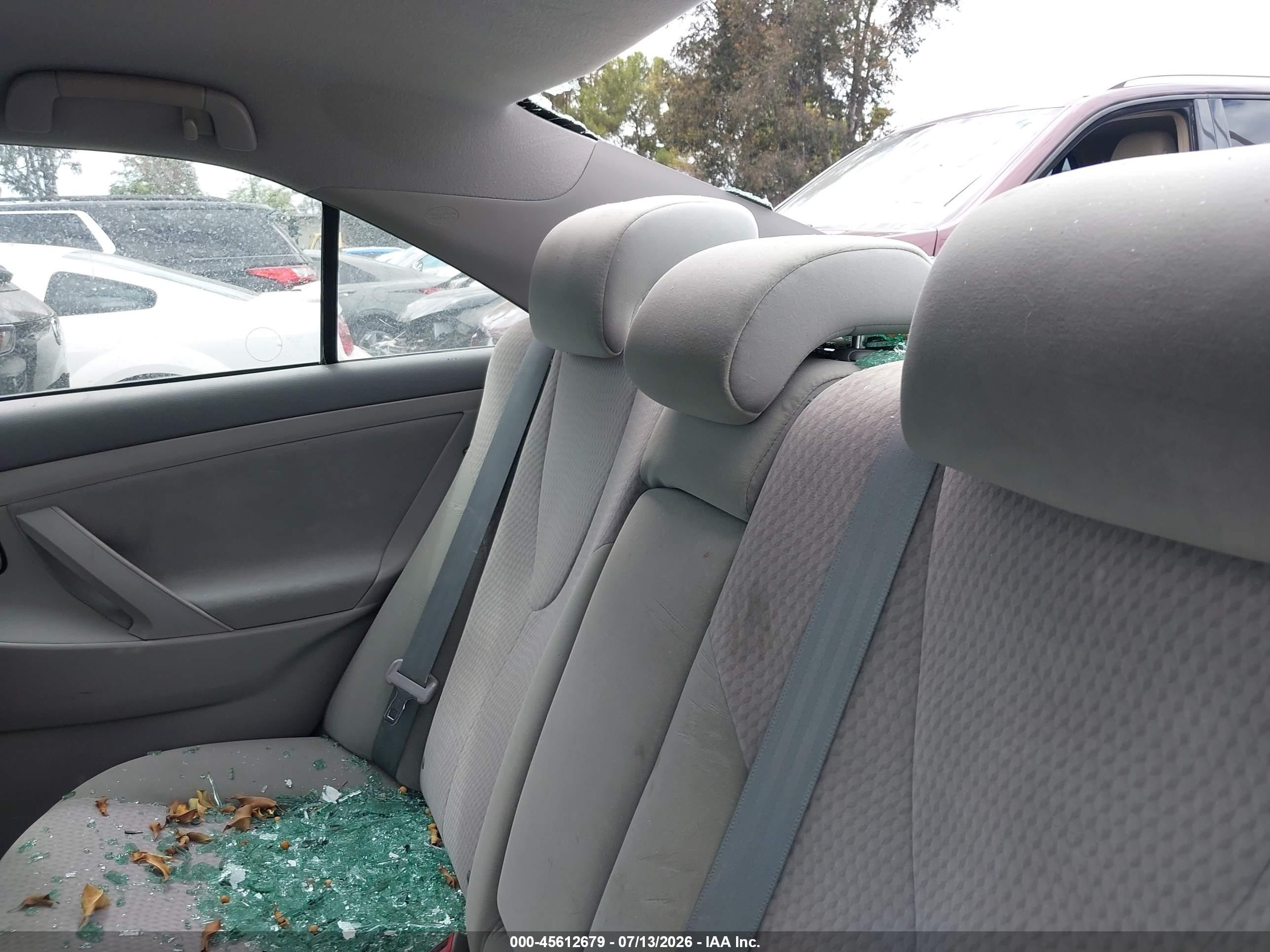 2011 Toyota Camry Le Gray vin: 4T4BF3EK3BR181224
