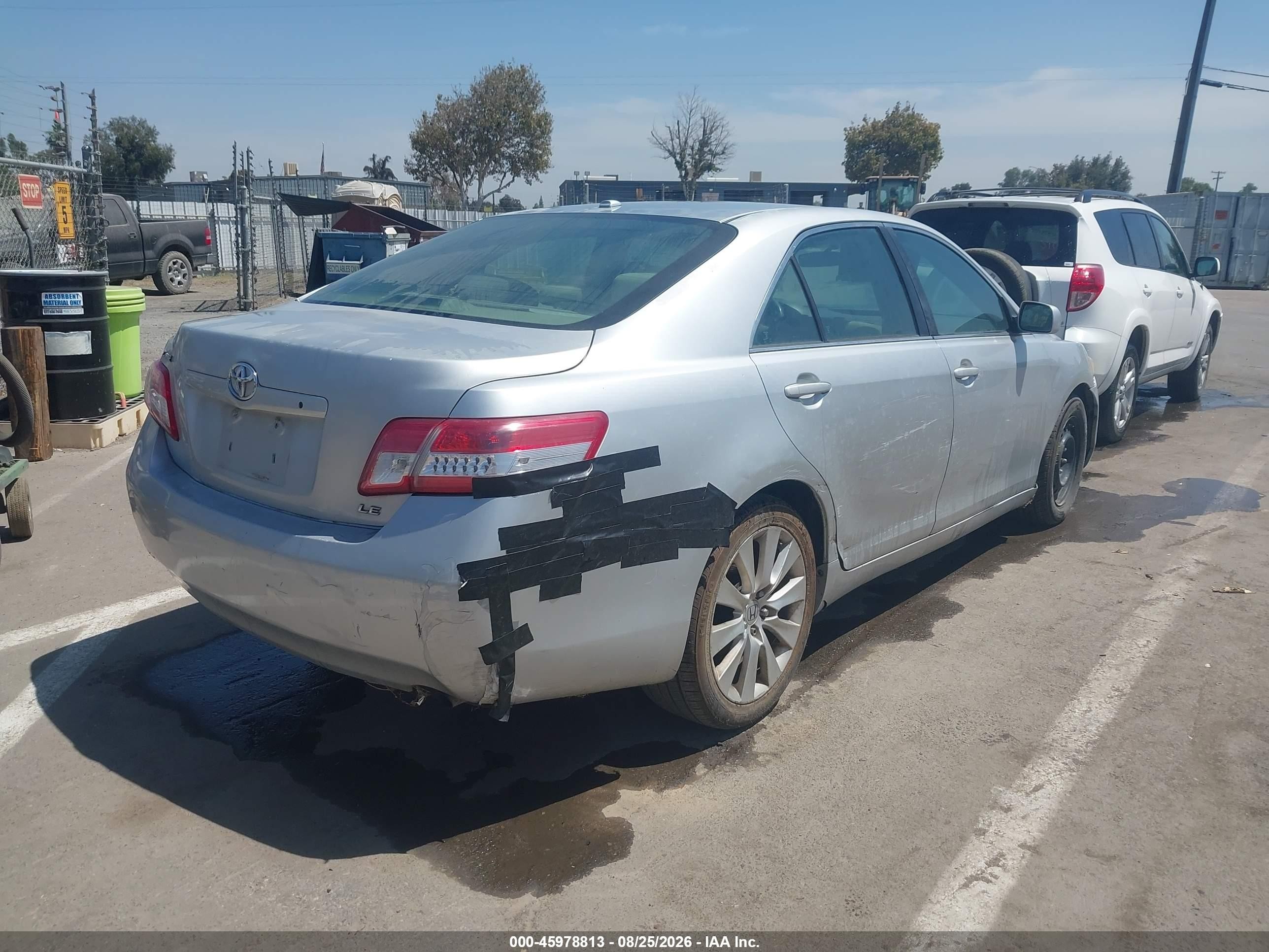 2011 Toyota Camry Le Gray vin: 4T4BF3EK3BR194037