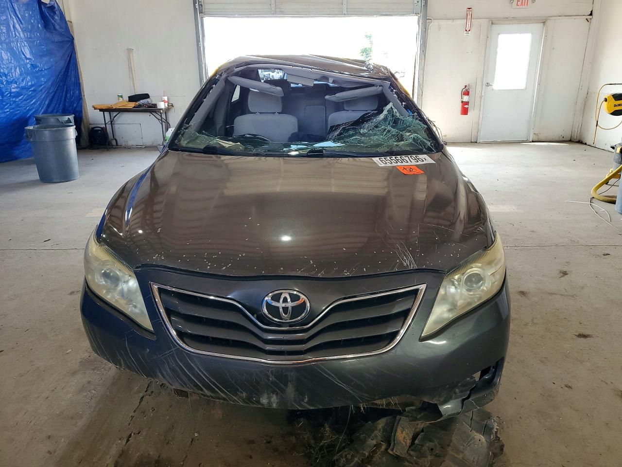 2011 Toyota Camry Le Gray vin: 4T4BF3EK3BR199464