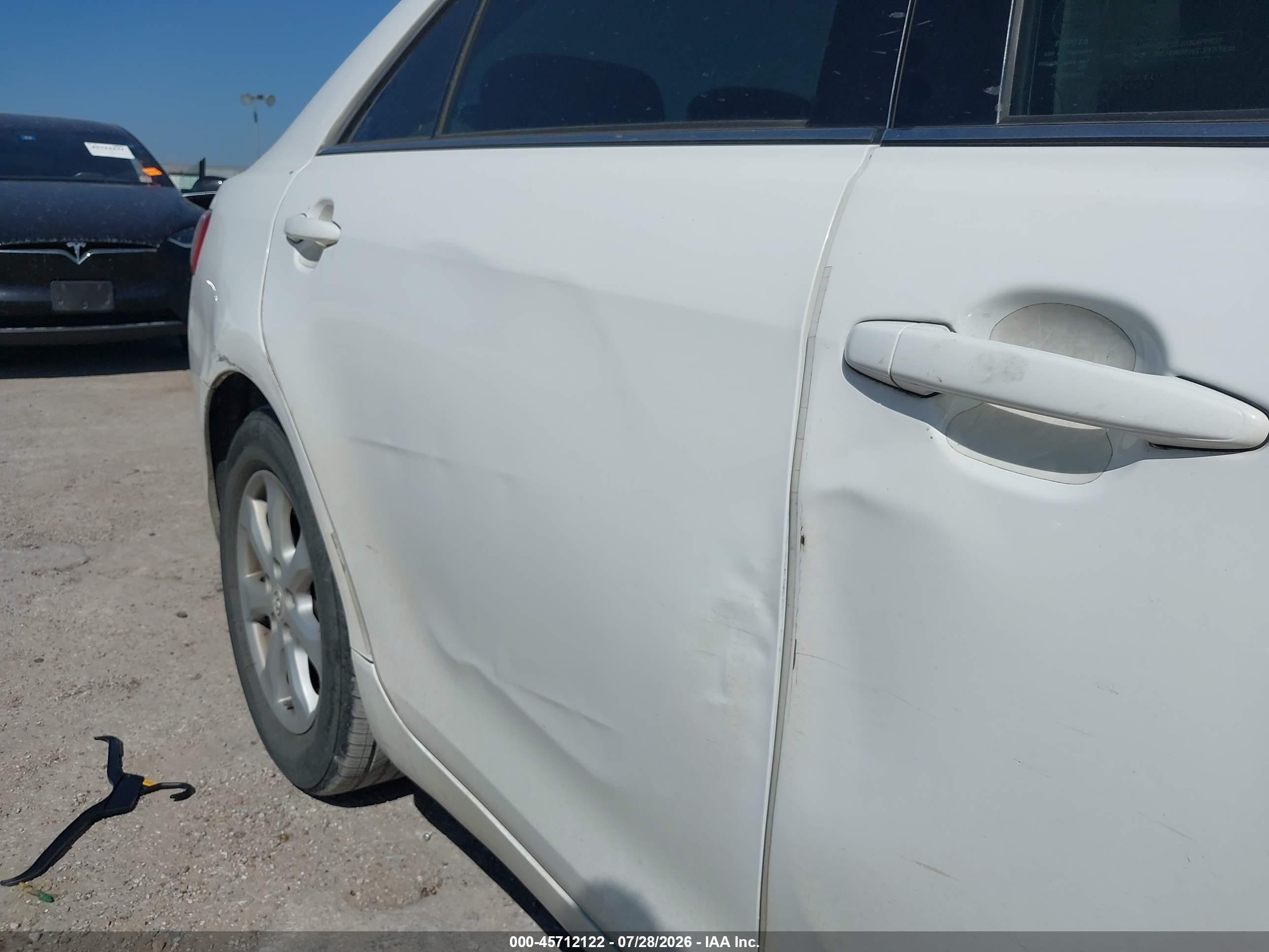 2011 Toyota Camry Le Белый vin: 4T4BF3EK3BR201150