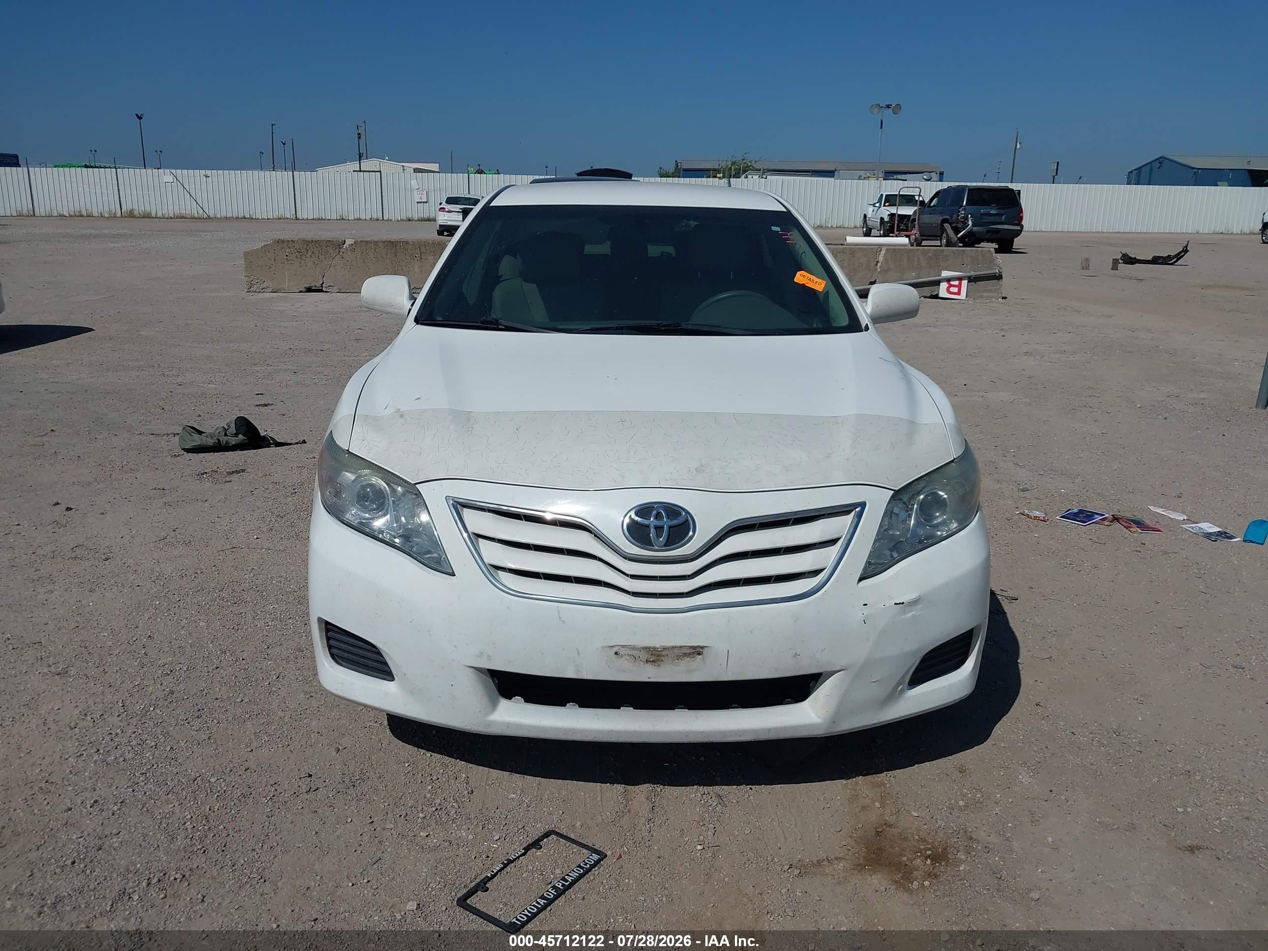 2011 Toyota Camry Le Белый vin: 4T4BF3EK3BR201150