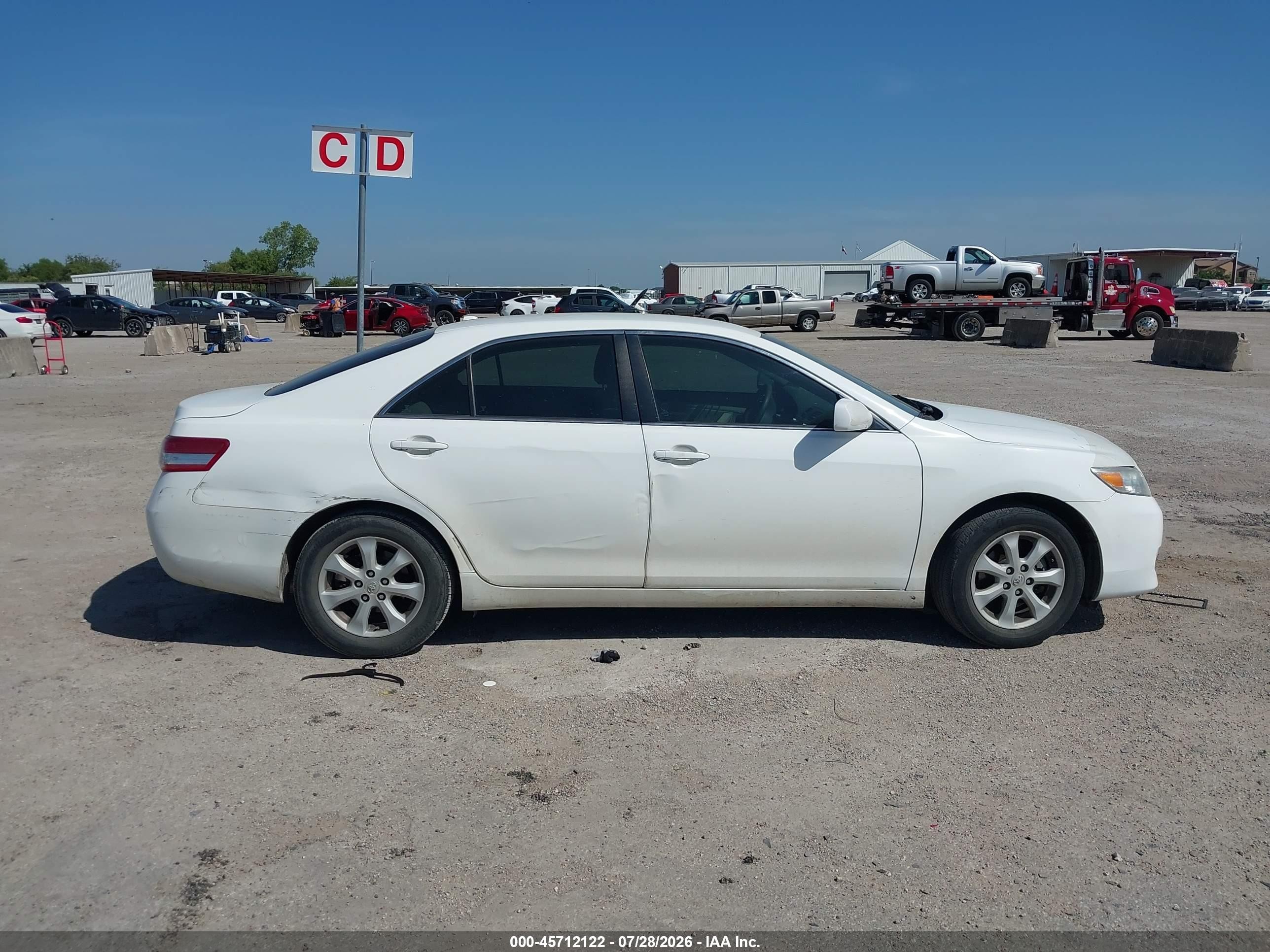 2011 Toyota Camry Le Белый vin: 4T4BF3EK3BR201150