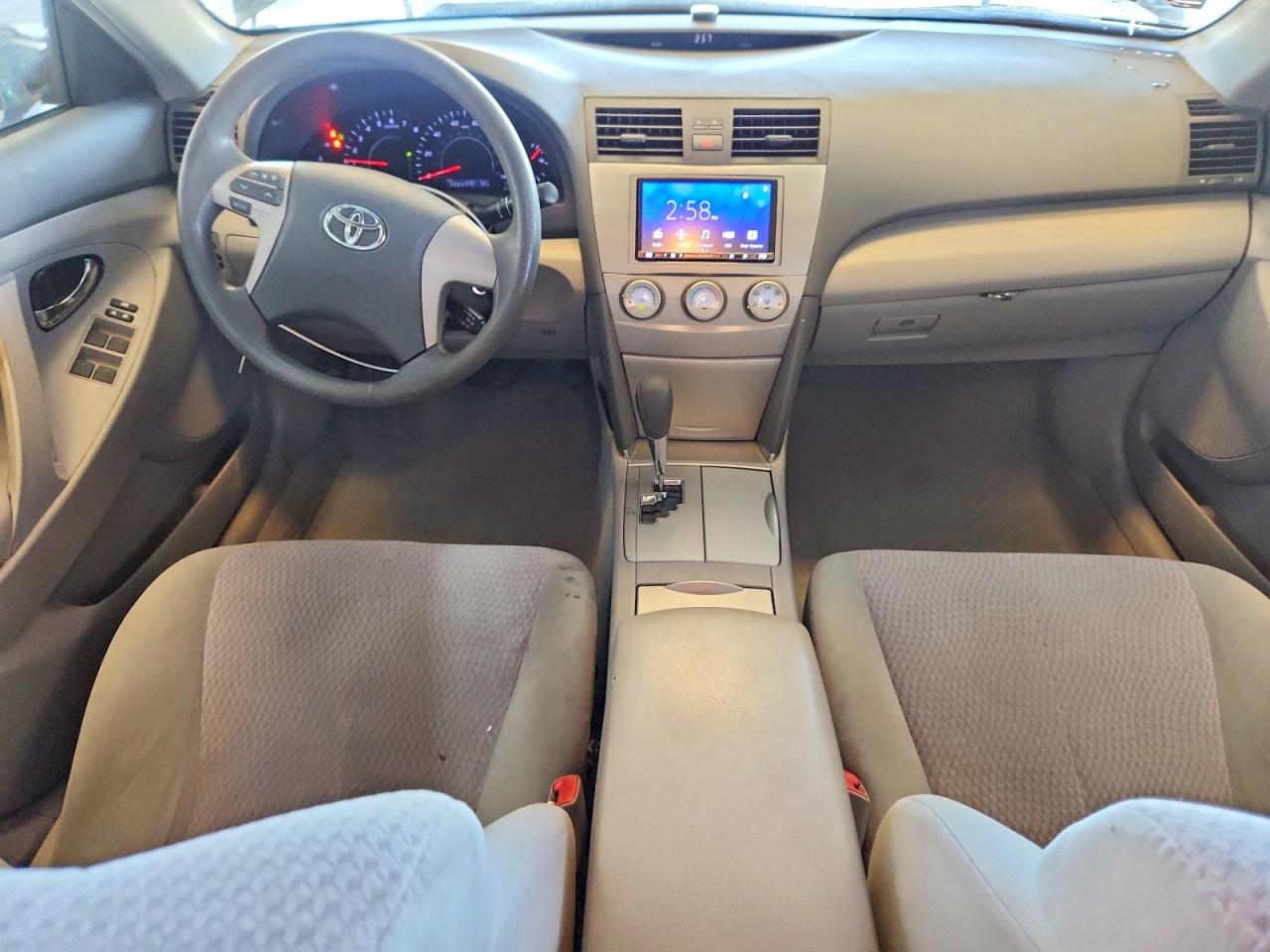 2011 Toyota Camry Le Gray vin: 4T4BF3EK3BR204632