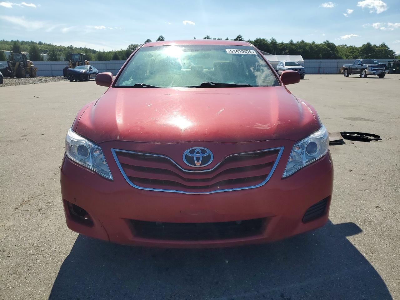 2011 Toyota Camry Le Красный vin: 4T4BF3EK3BR205151